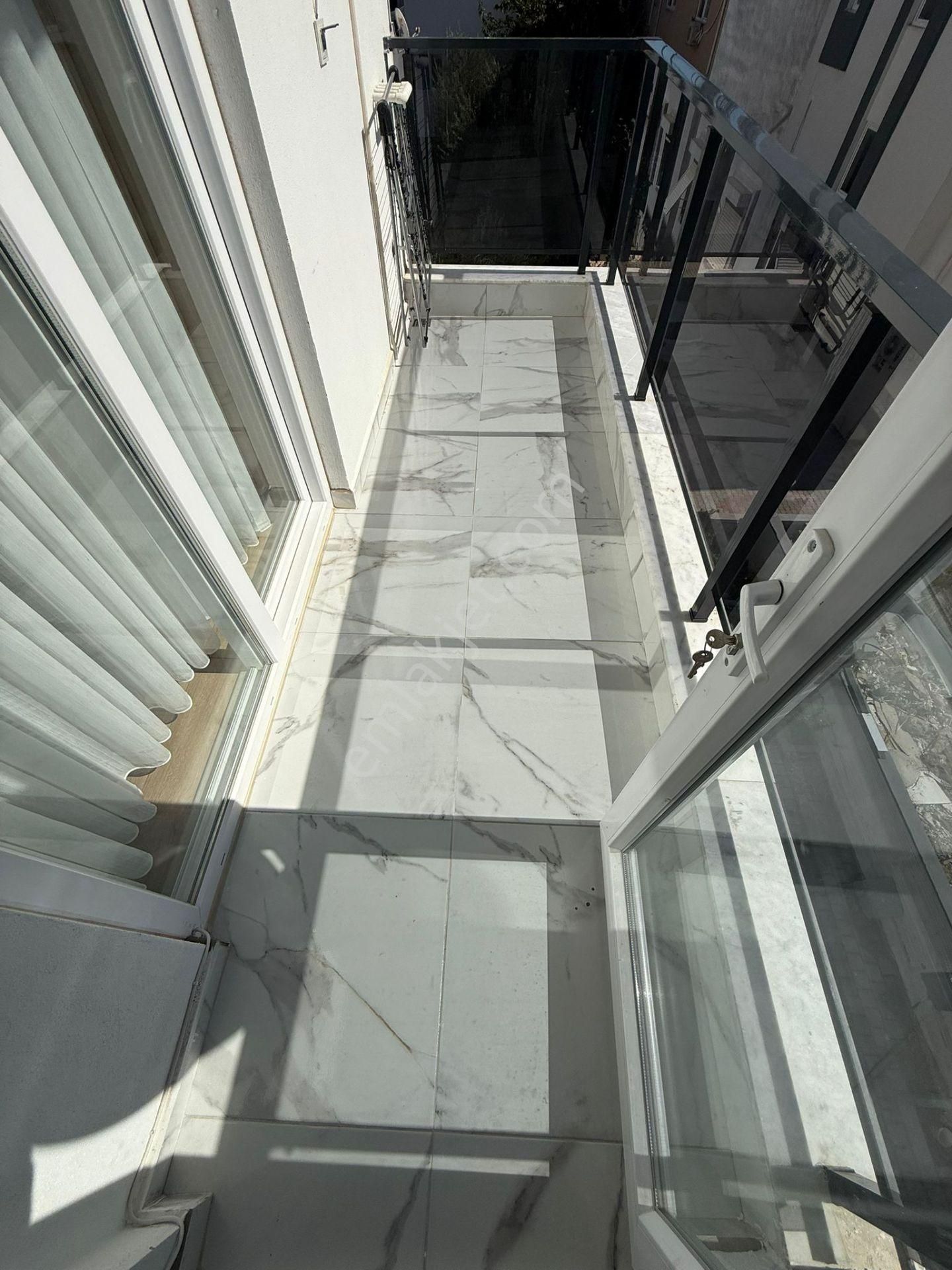 Ayanoğlu Mahallesi Tramvaya Sıfır 2+1 - Görsel 4