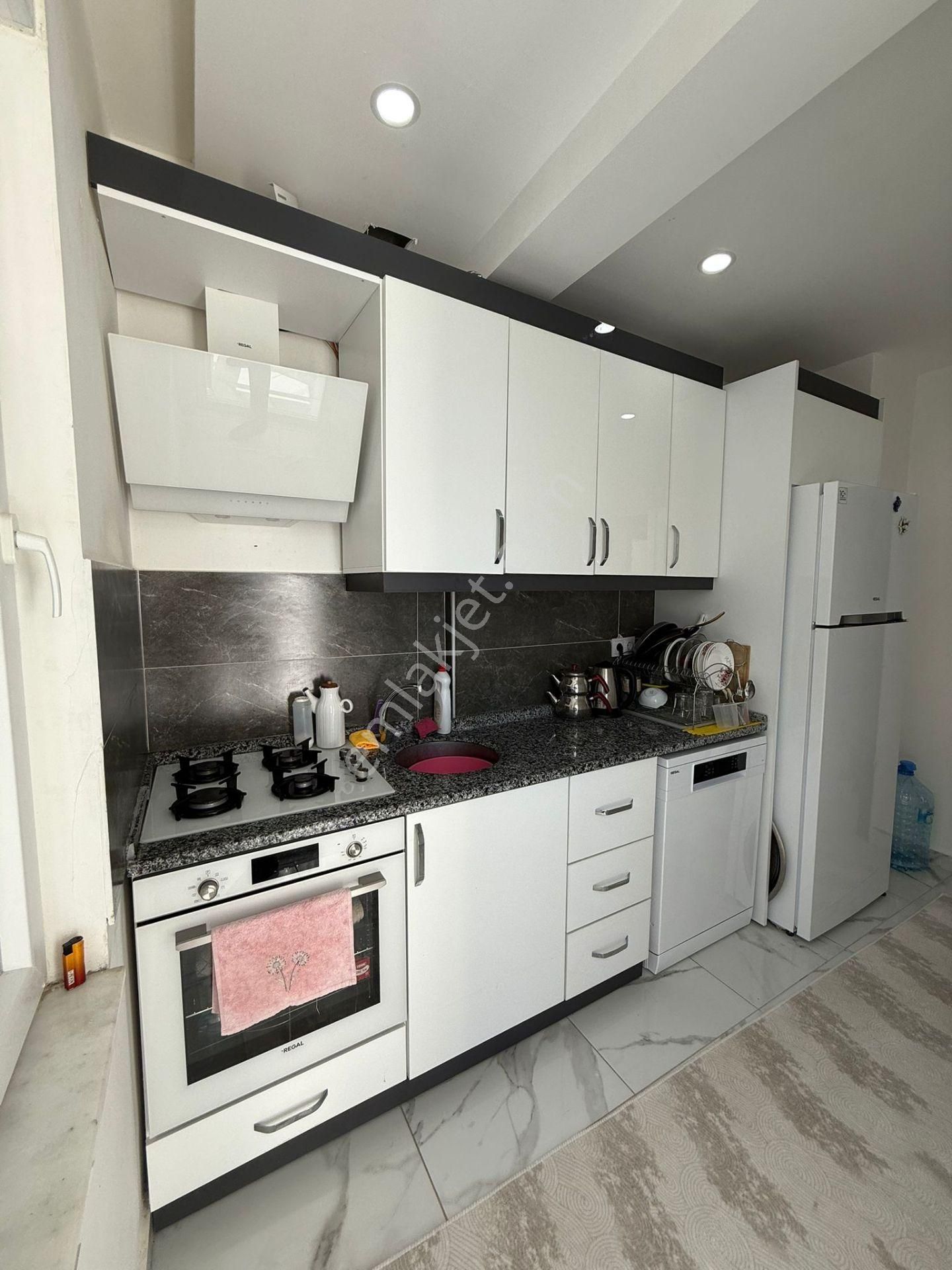 Ayanoğlu Mahallesi Tramvaya Sıfır 2+1 - Görsel 14