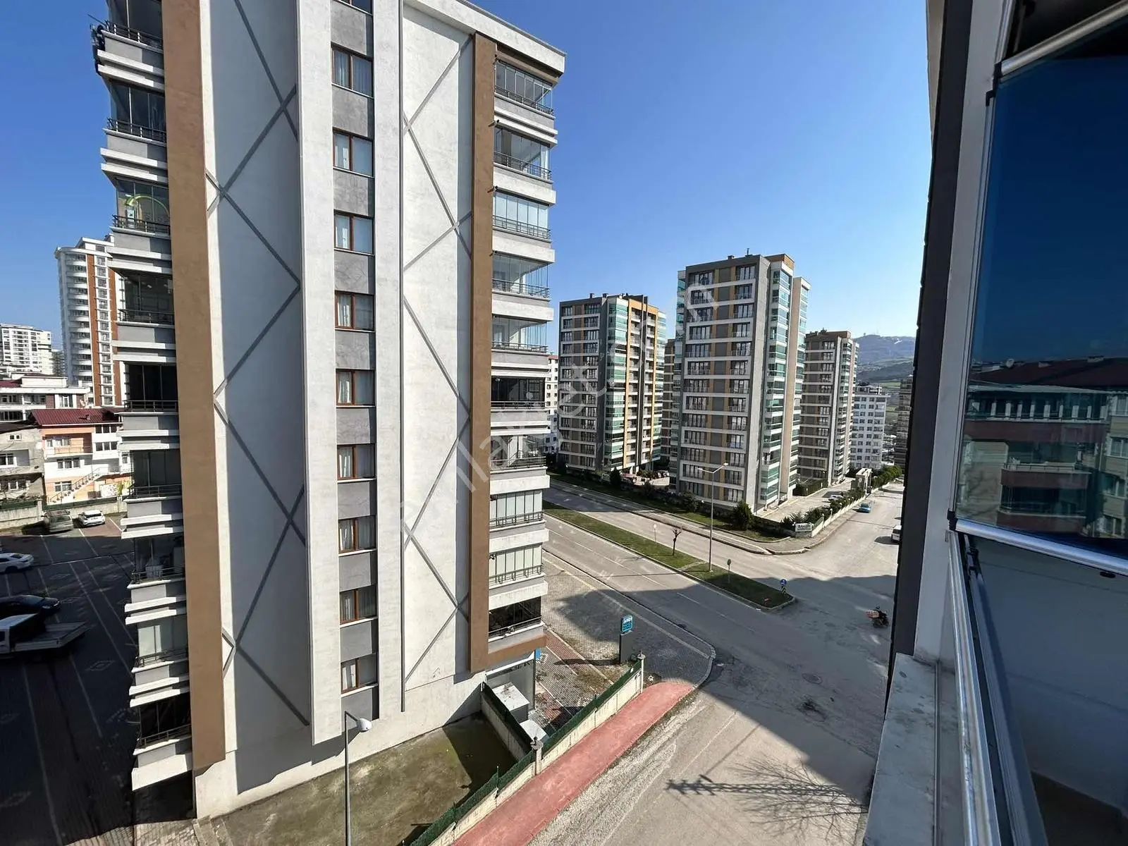 İlkadım-derebahçe'de Lüx-masrafsız-emsalsiz Kiralık 1+1 Daire