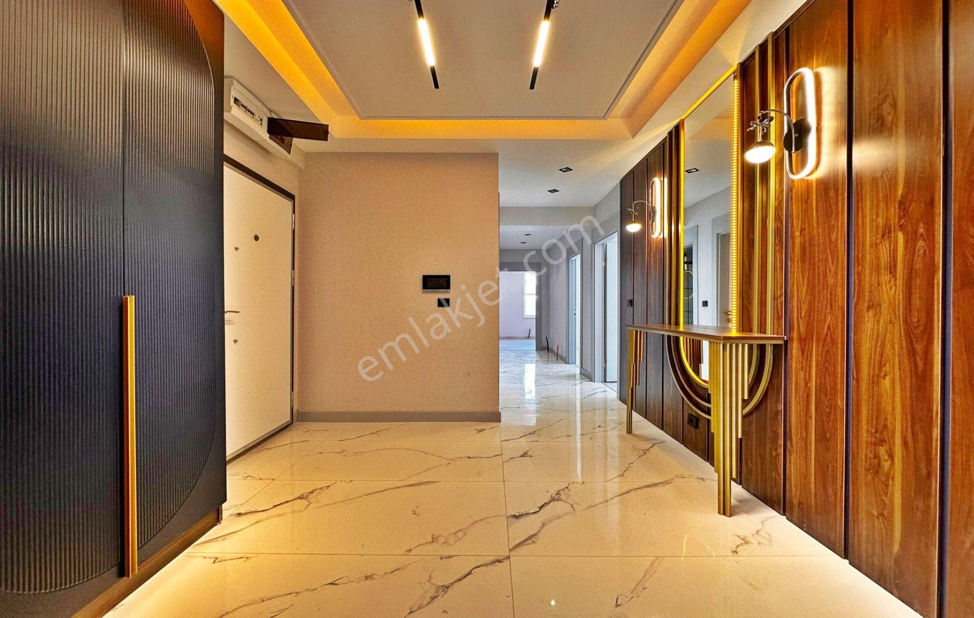 Keçiörende Böyle Daire Yok! 8m2 Giyinme Odalı Geniş Balkonlu 3+1 - Görsel 15