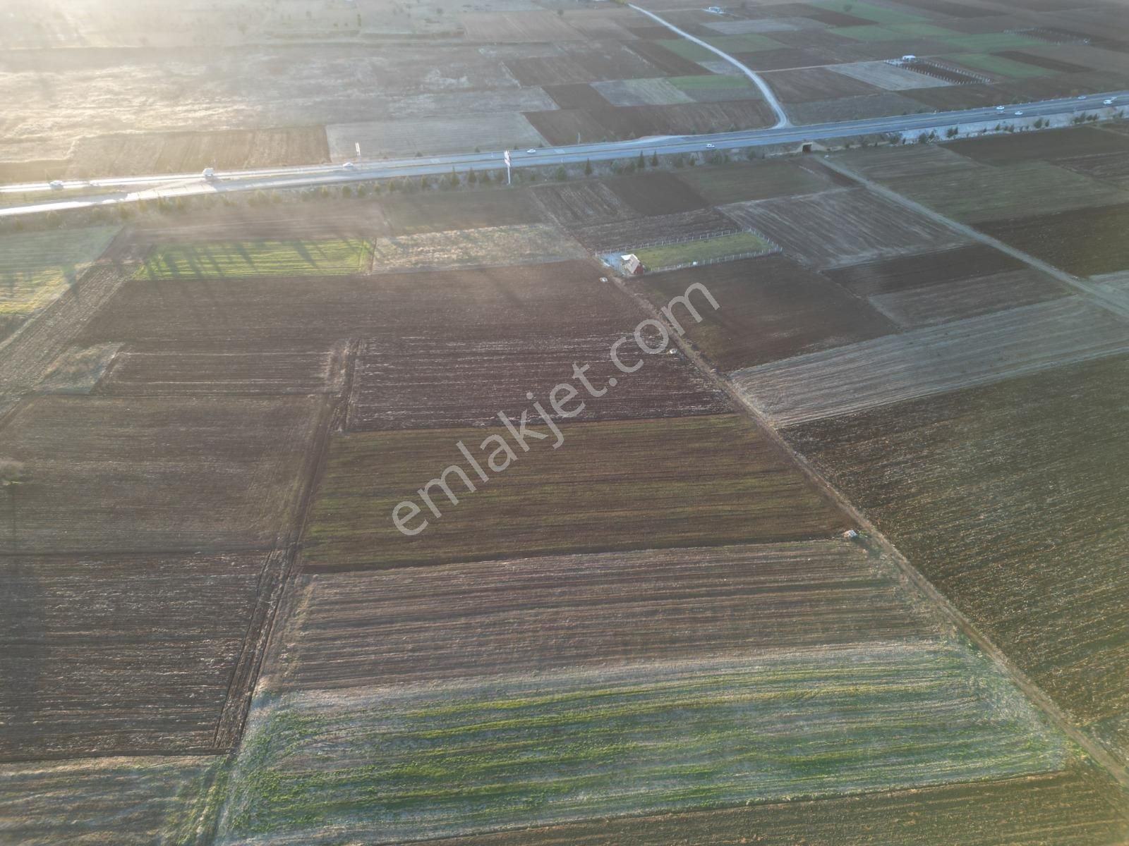 Antalya Asfaltına Çok Yakın Konumda 1554m2 Tarla Yolu Suyu Var - Görsel 11