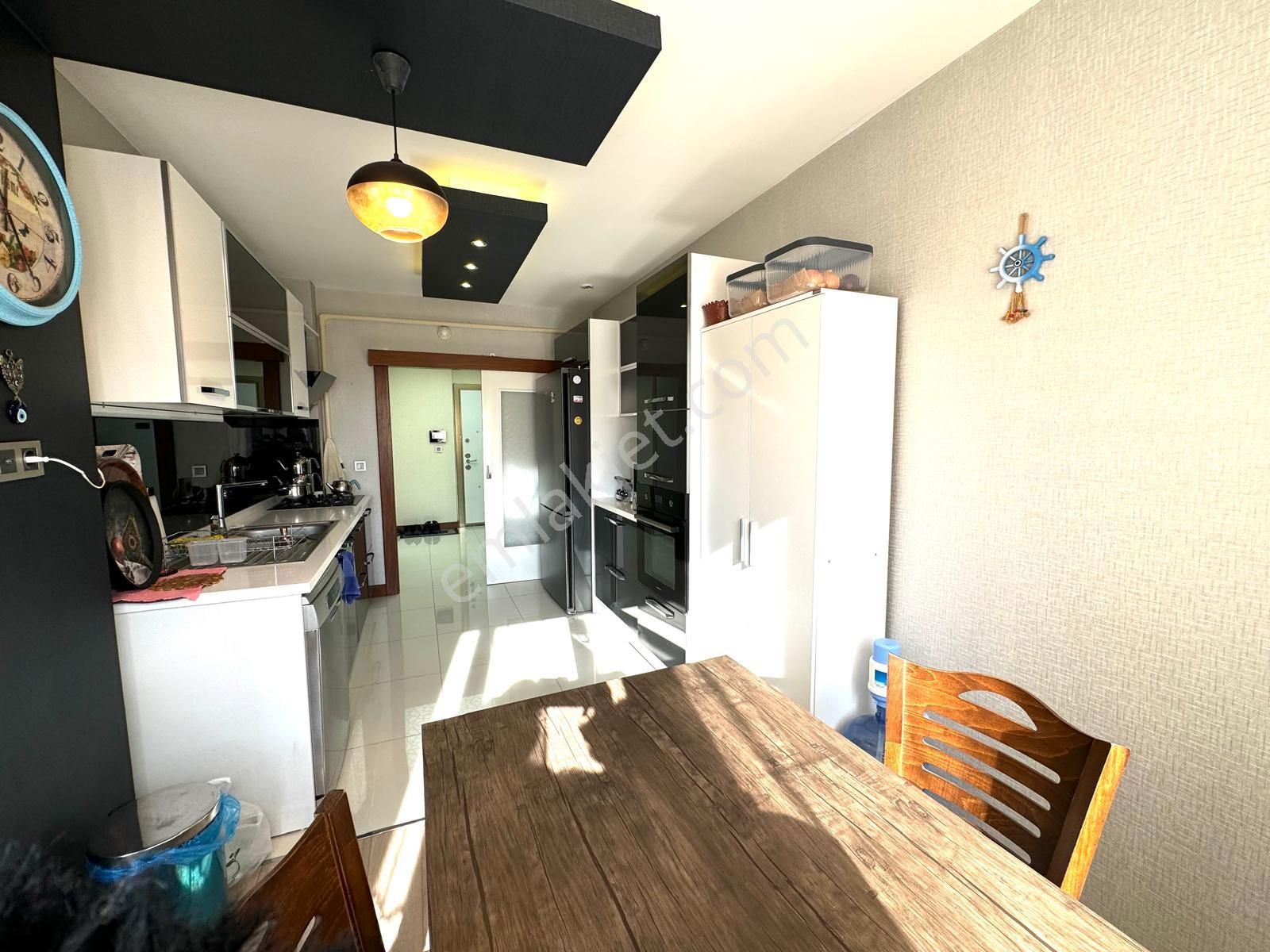 Relax'tan Fırsat 4+1 210 M2 Site İçerisinde Dairemiz Şuan Boştur - Görsel 12