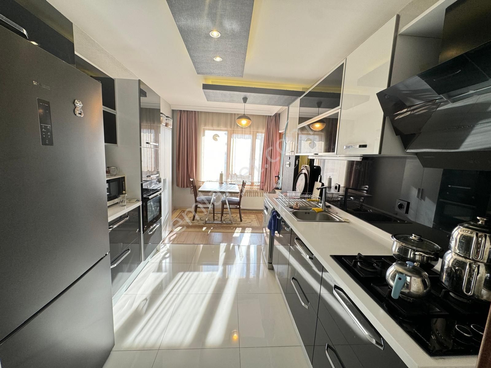 Relax'tan Fırsat 4+1 210 M2 Site İçerisinde Dairemiz Şuan Boştur - Görsel 11