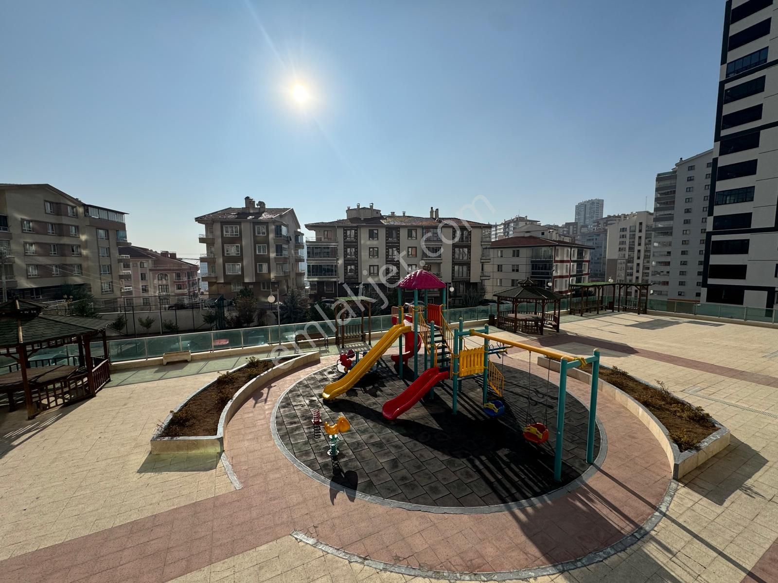 Relax'tan Fırsat 4+1 210 M2 Site İçerisinde Dairemiz Şuan Boştur - Görsel 2