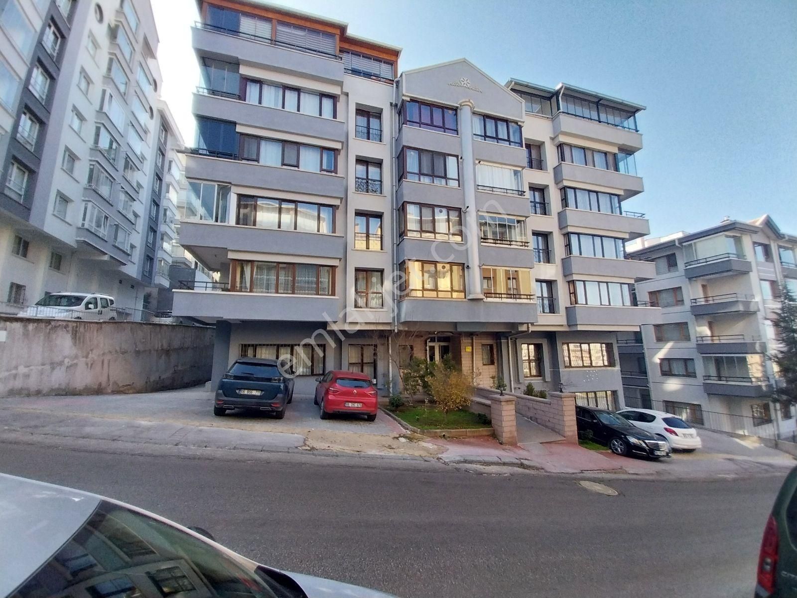 Emaks'tan /gökkuşağın'da /geniş Ferrah/ 3+1 Kiralık / Daire