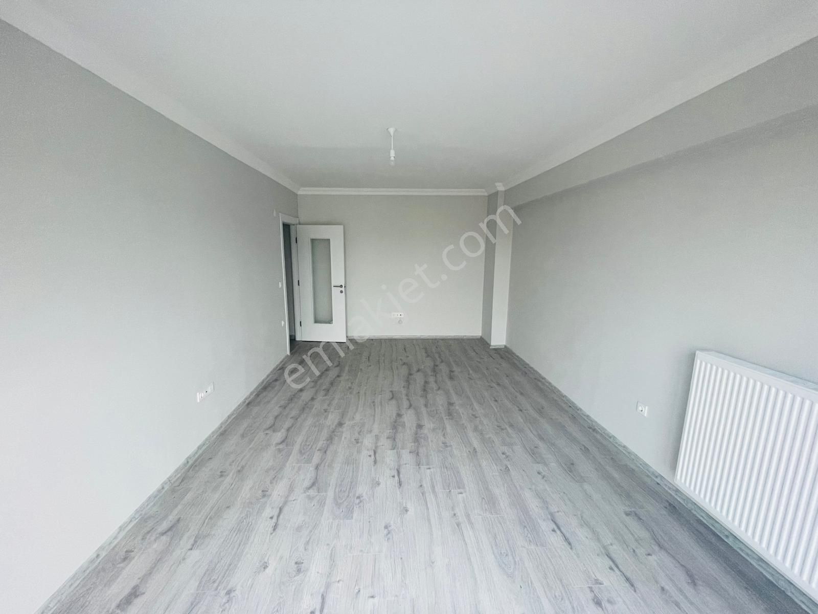 Ankara Caddesi Yeni Sitede 2+1 Ebeveyn Banyolu Kiralık Daire - Görsel 4