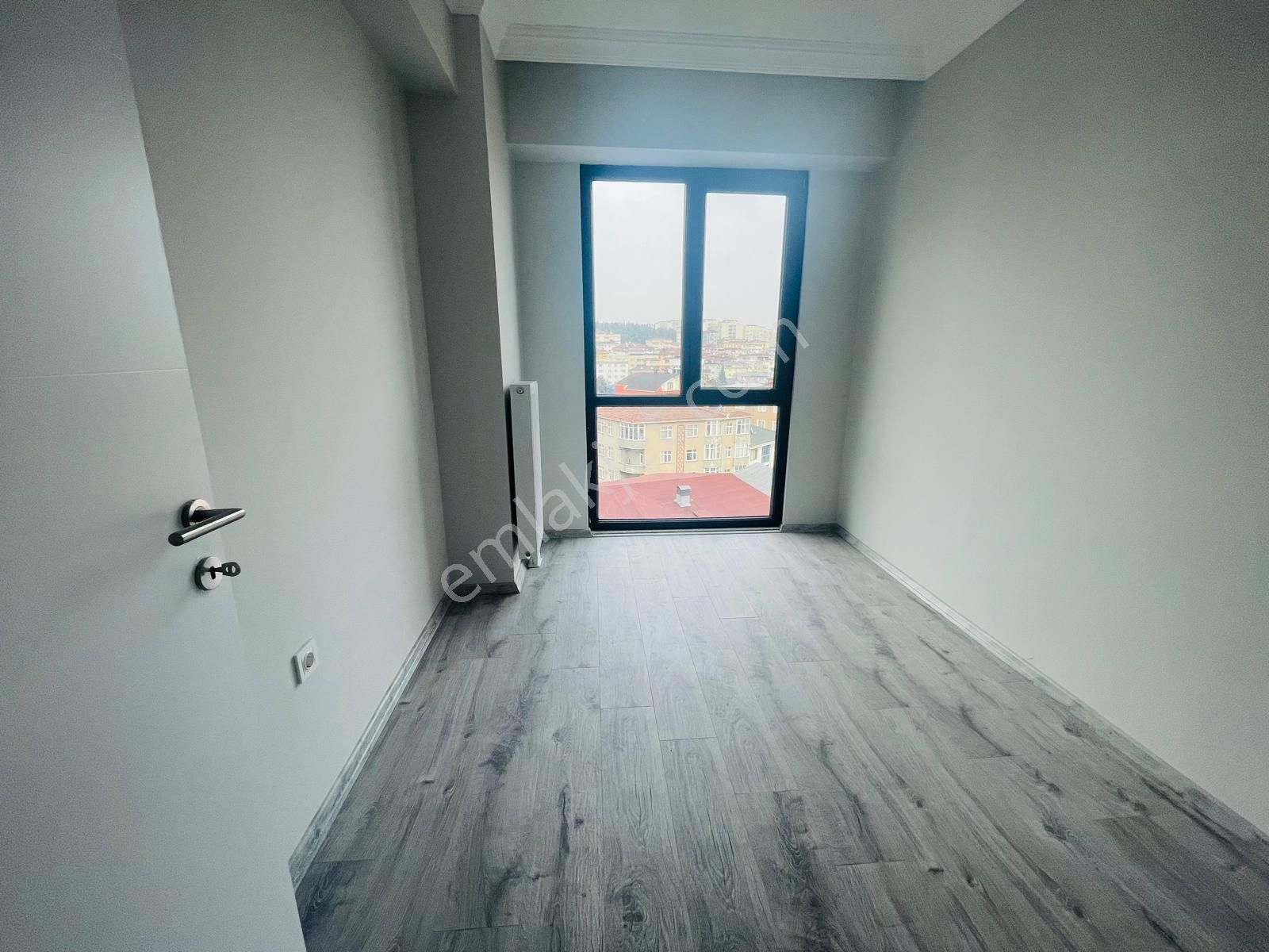 Ankara Caddesi Yeni Sitede 2+1 Ebeveyn Banyolu Kiralık Daire - Görsel 16
