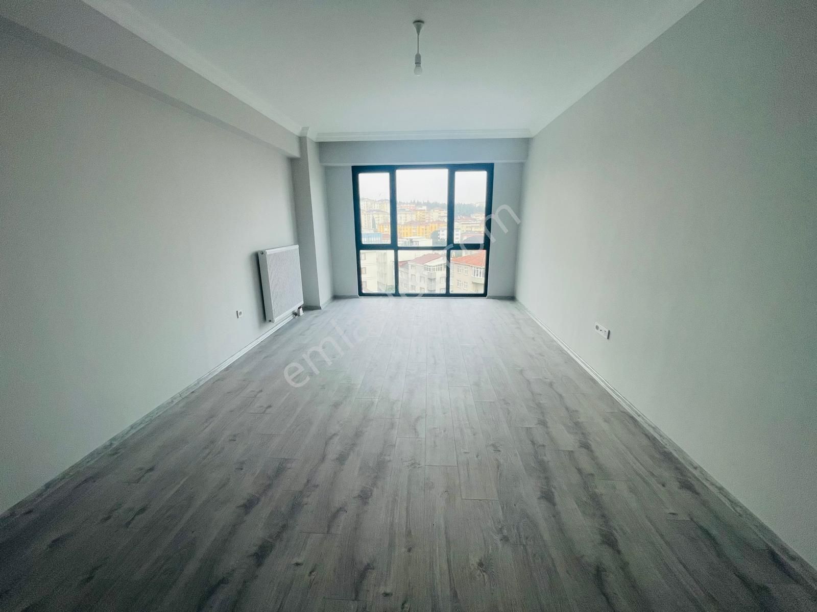 Ankara Caddesi Yeni Sitede 2+1 Ebeveyn Banyolu Kiralık Daire - Görsel 3
