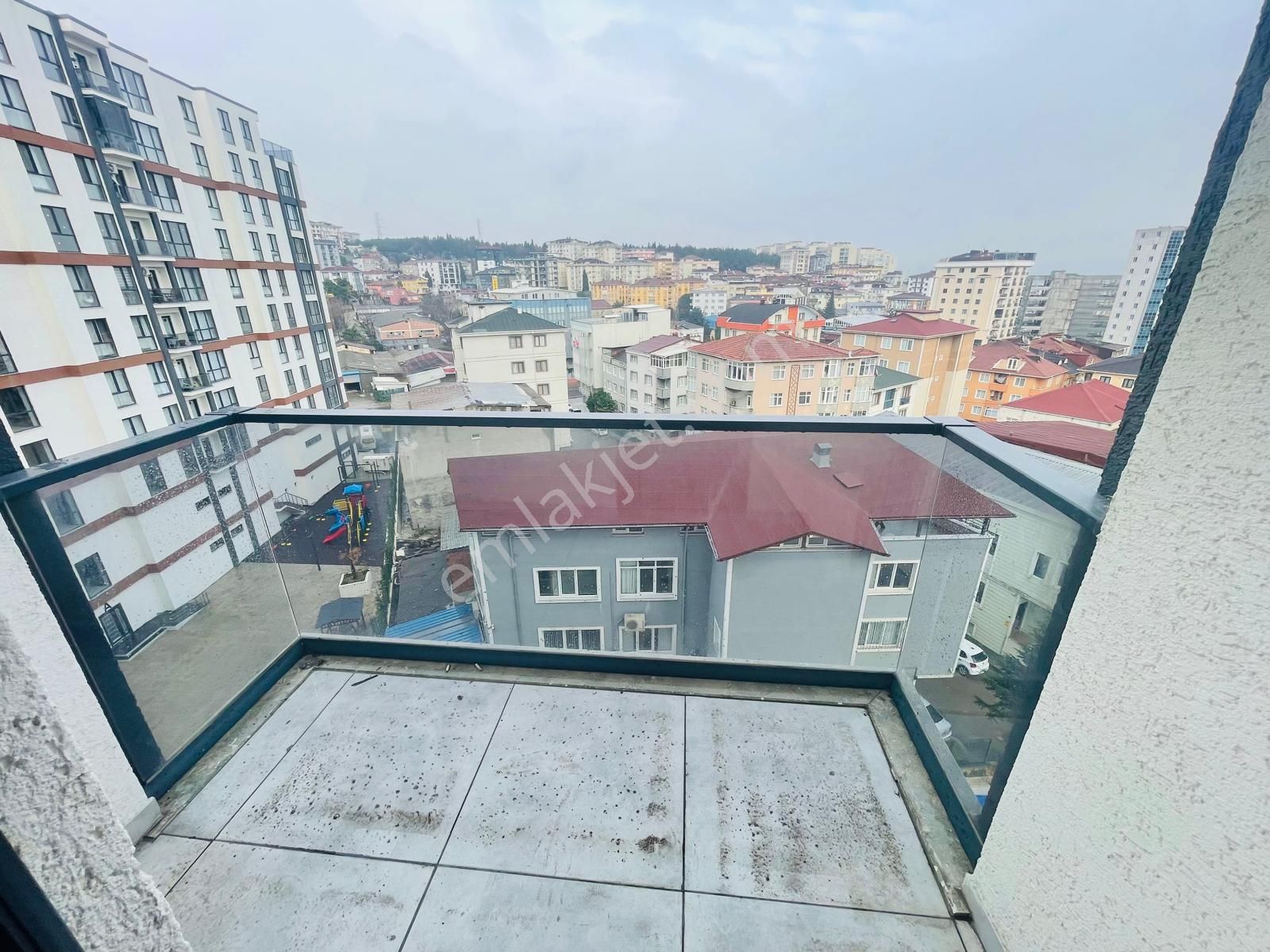 Ankara Caddesi Yeni Sitede 2+1 Ebeveyn Banyolu Kiralık Daire - Görsel 12