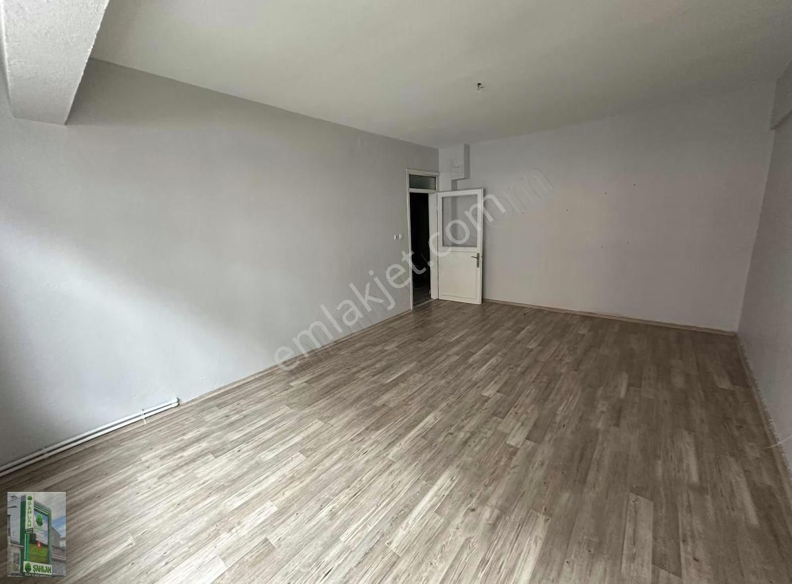 Şahlan Emlaktan Kiralık Arakat Daire - Görsel 10