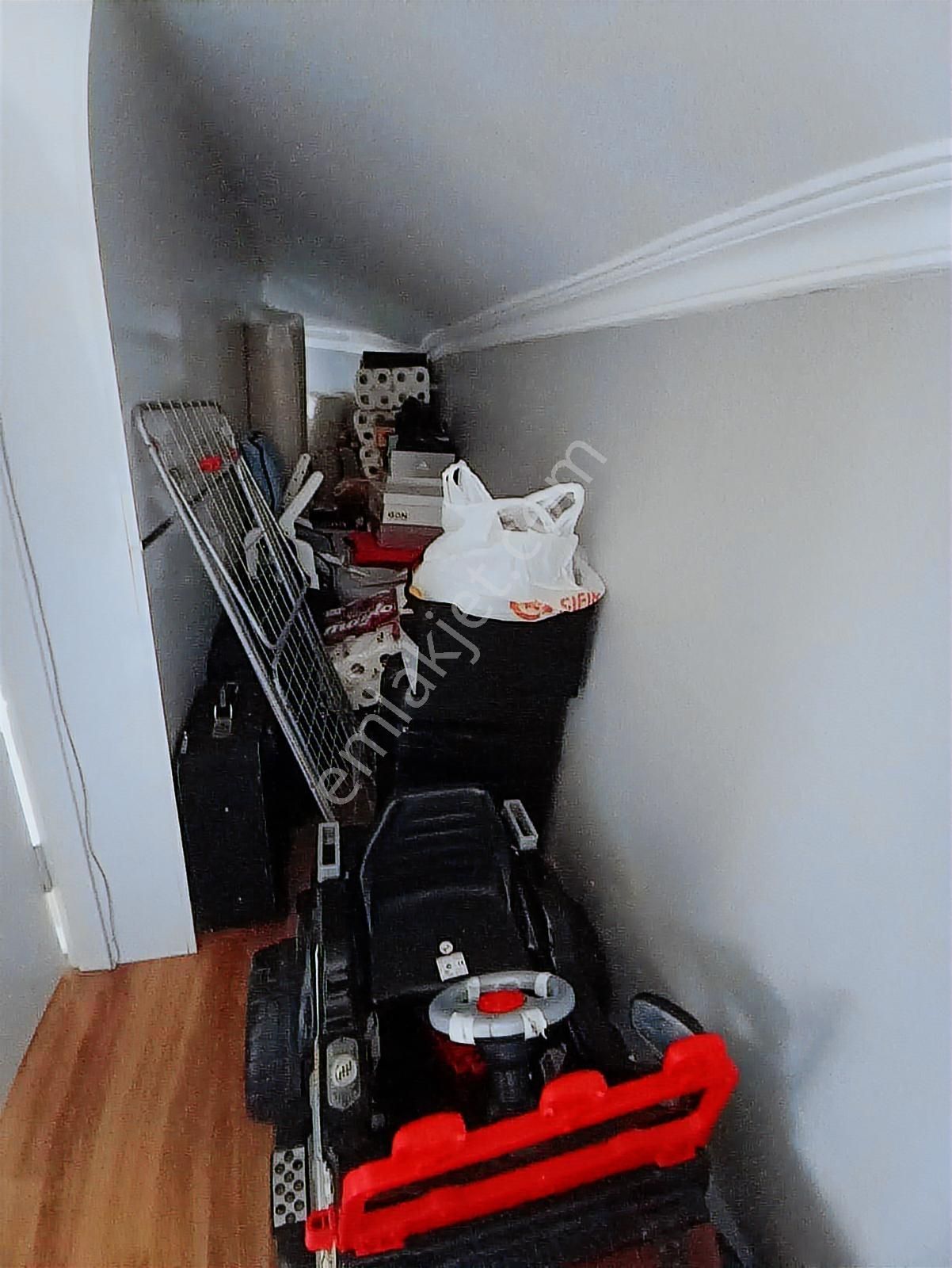 Şeref Emlak Satılık Lüks Kullanışlı Daire 6,200,000 Tl - Görsel 16