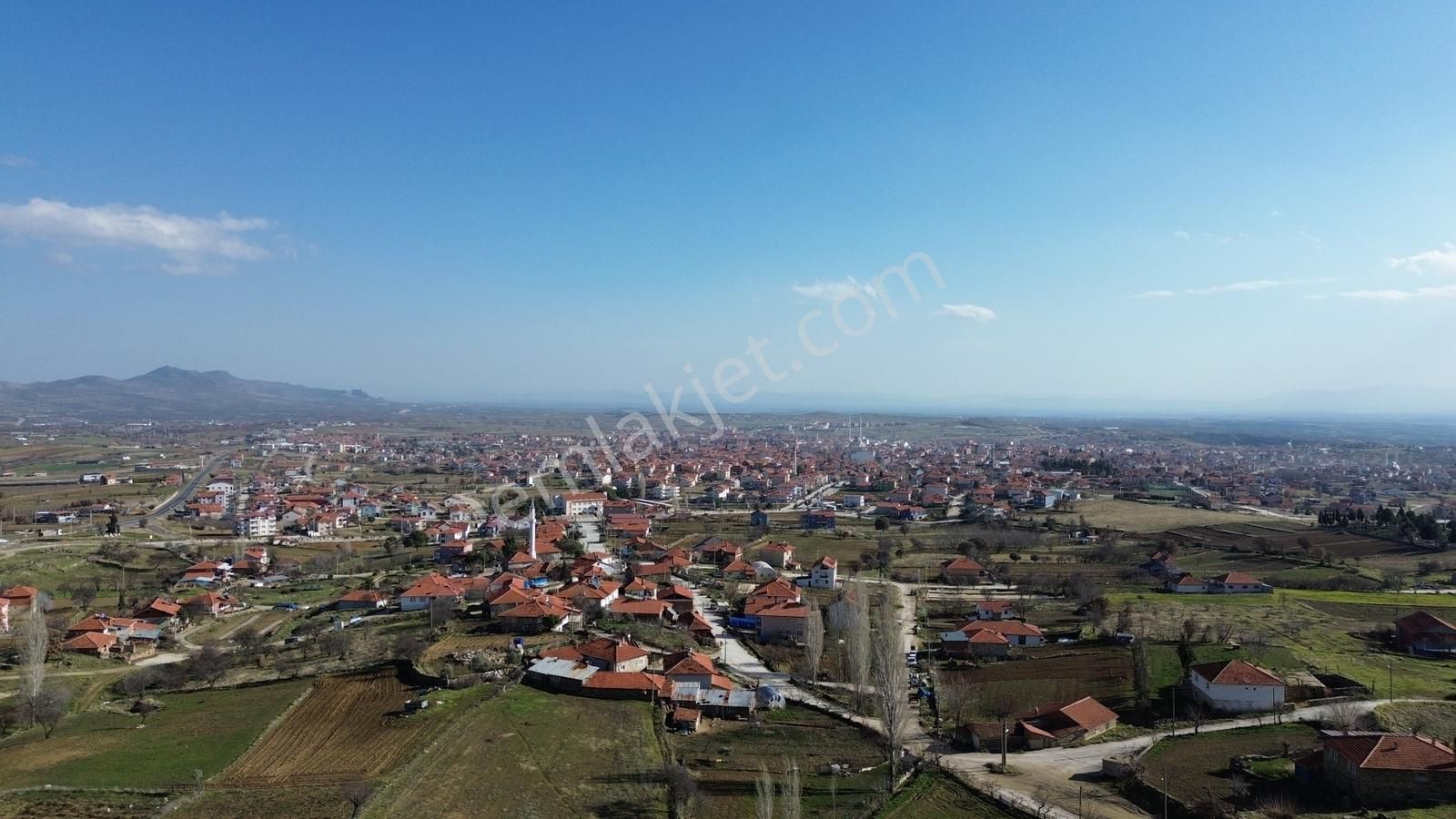 Eşme Kemer'de 3714 M² İçinde Satılık 3+1 Müstakil Ev & Depo - Görsel 11