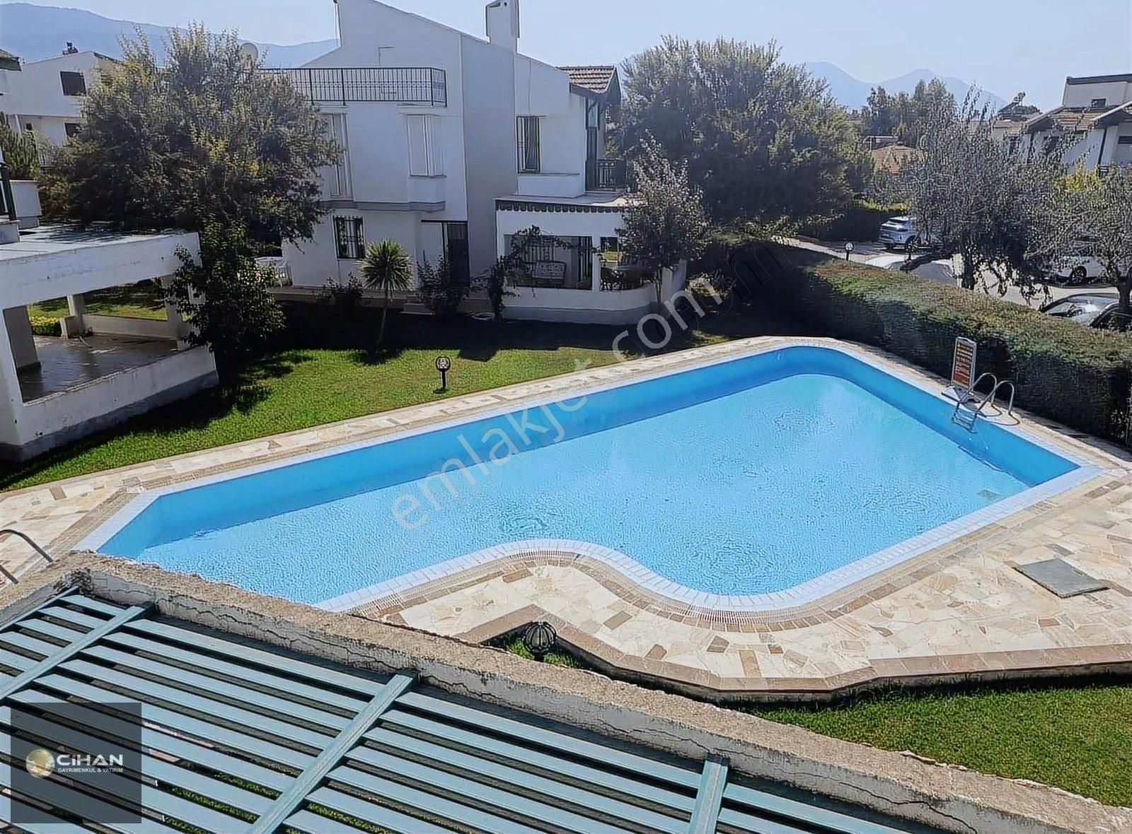 Kuşadası'nda Denize 100mt Müstakil Yazlık - Görsel 15