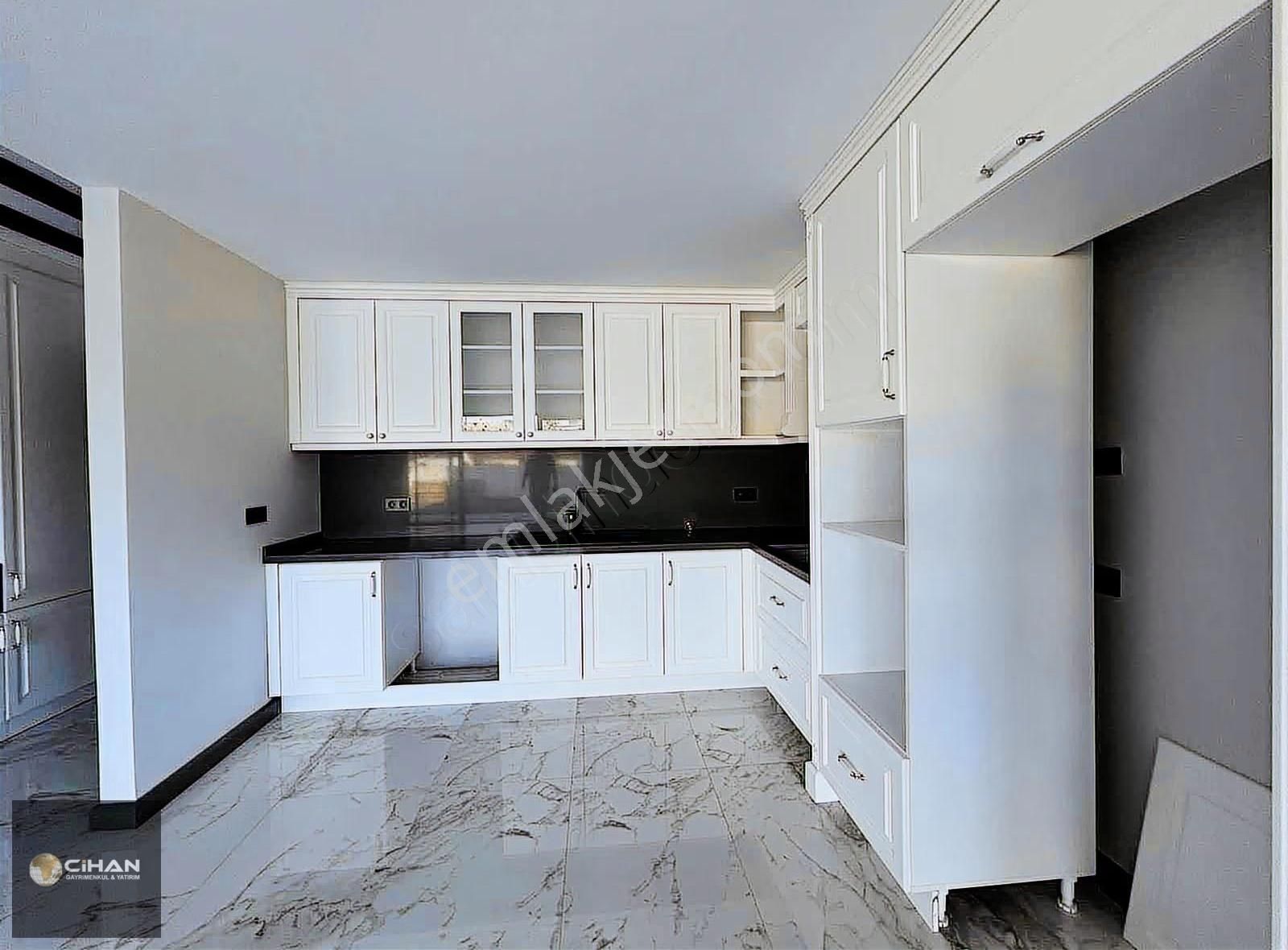 Kuşadası Davutlar Sahilde Denize Yakın Müstakil Yazlık - Görsel 27