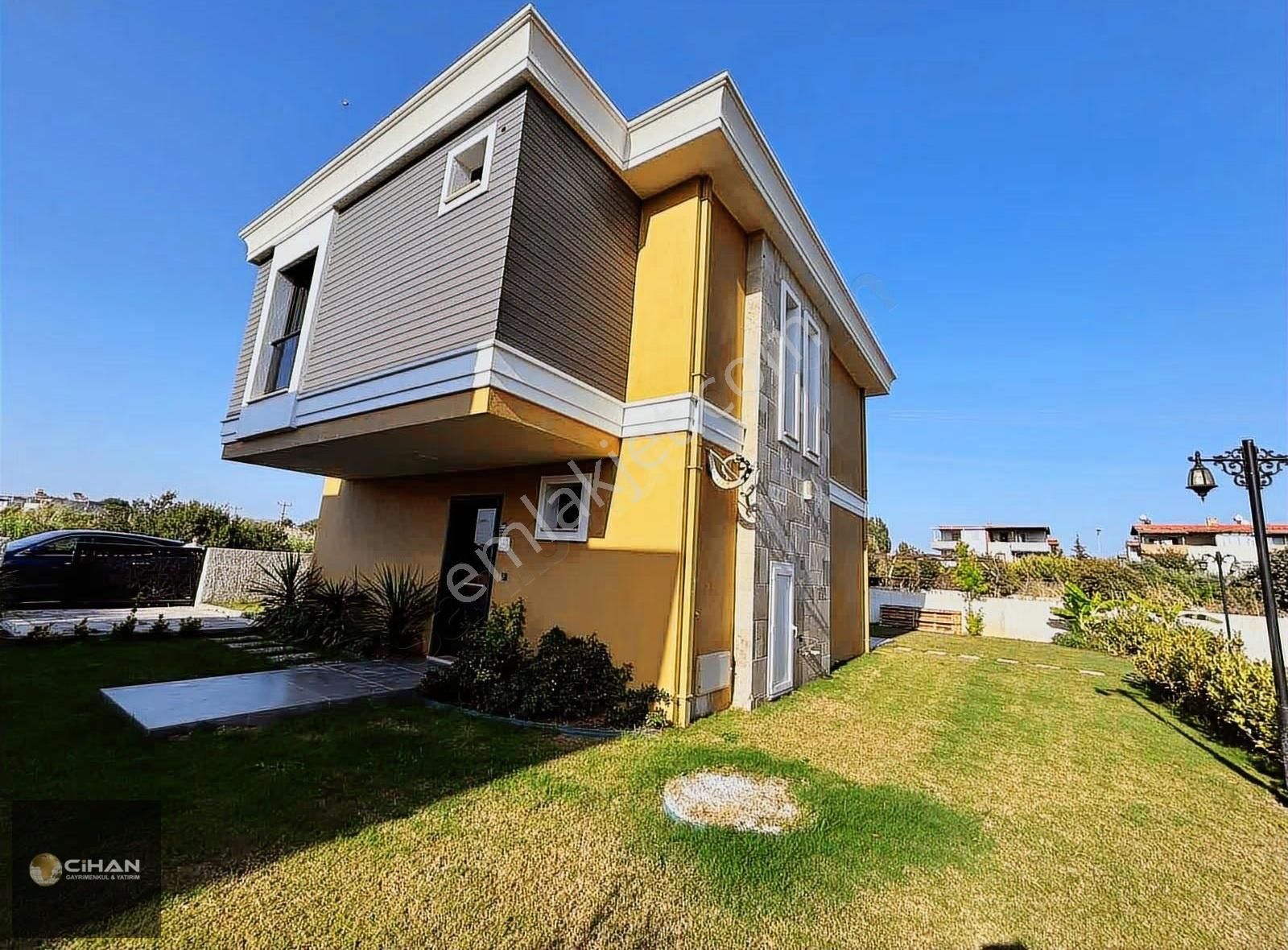 Kuşadası Davutlar Sahilde Denize Yakın Müstakil Yazlık - Görsel 3