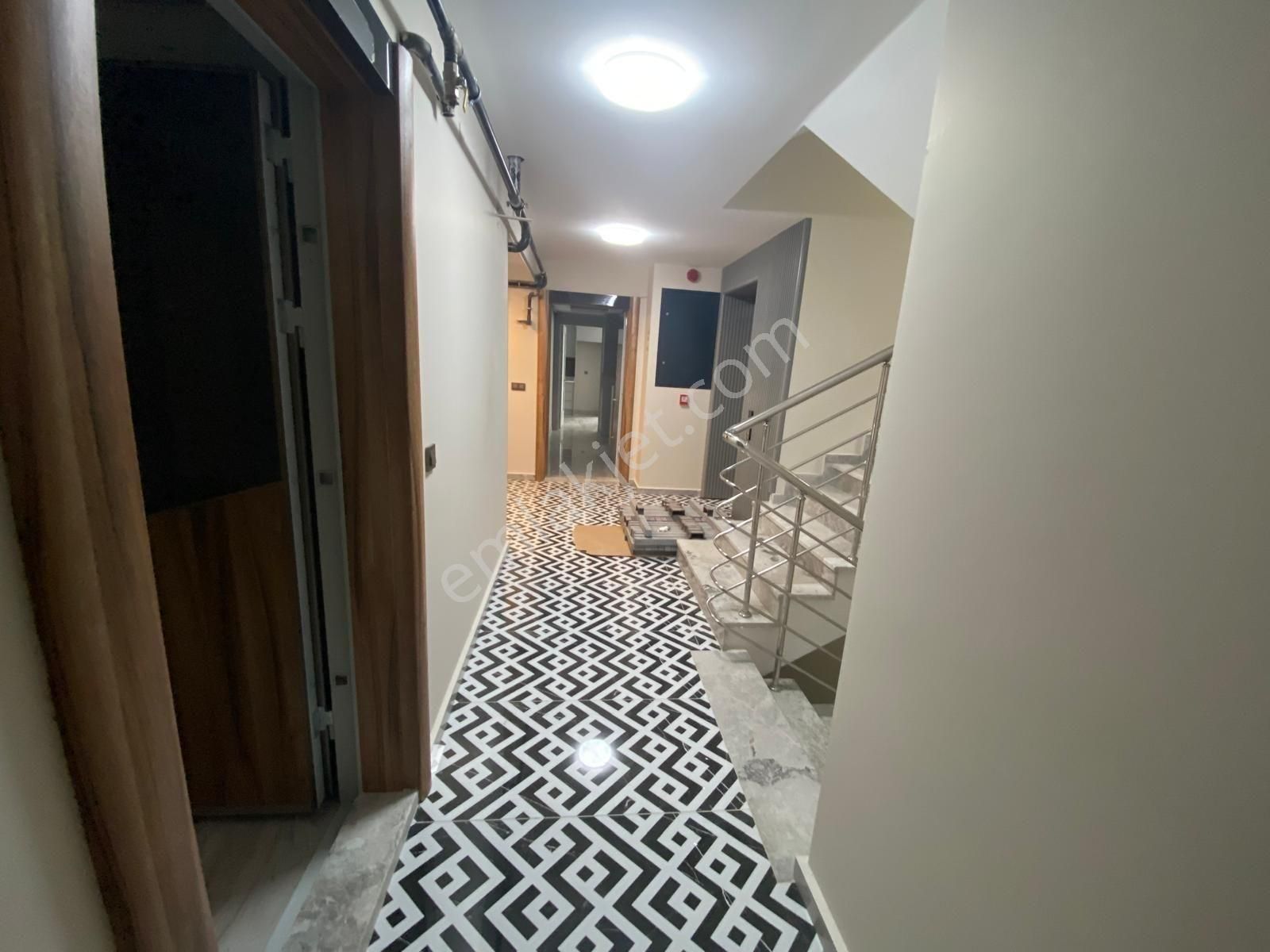 Emakstan/çankaya/cebecide/harika Konumda/1+1/sıfır/lüks Yapılı - Görsel 2