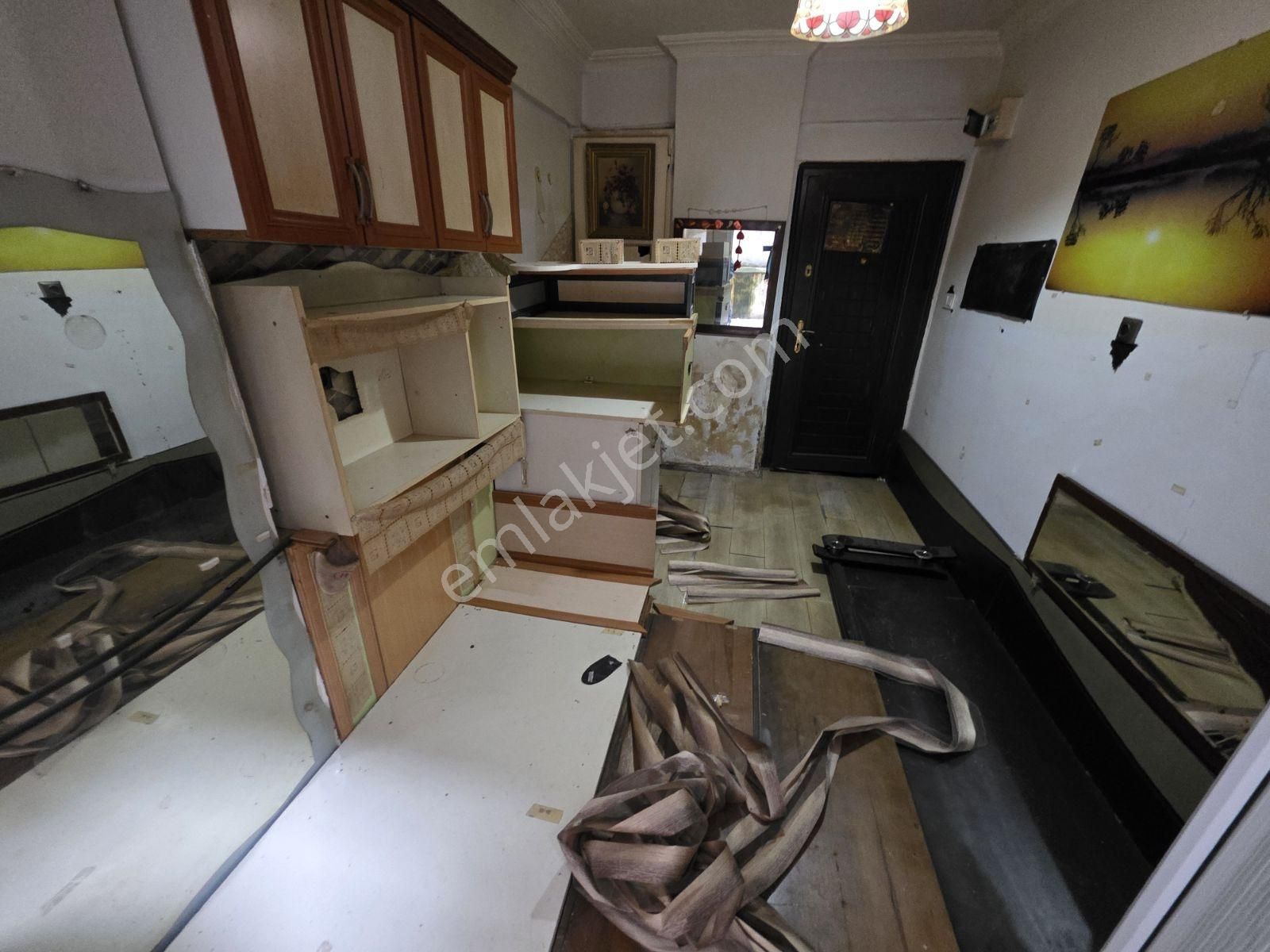 Mehmet Akifte Kiralık 1+0 Bodrum Kat - Görsel 2