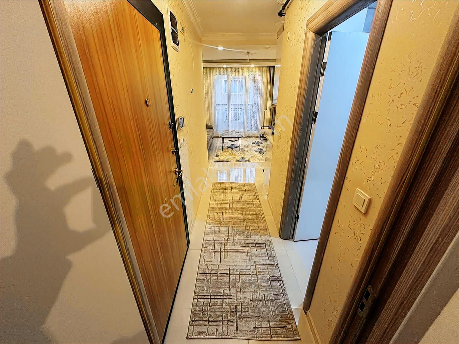 Tuncaydan Yeni Binada Cadde Üzerinde 1+1 Full Eşyalı Daire - Görsel 6