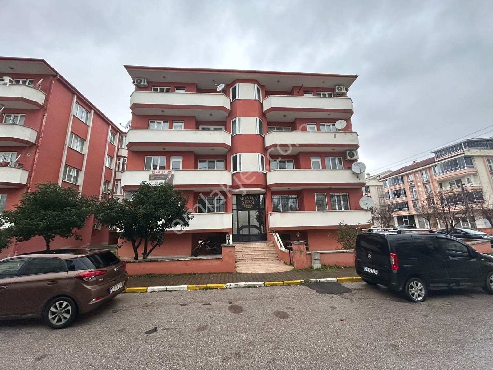 Hega İnvest Paşaalanı Müftülük Yanı Arakat 3+1 Geniş Daire