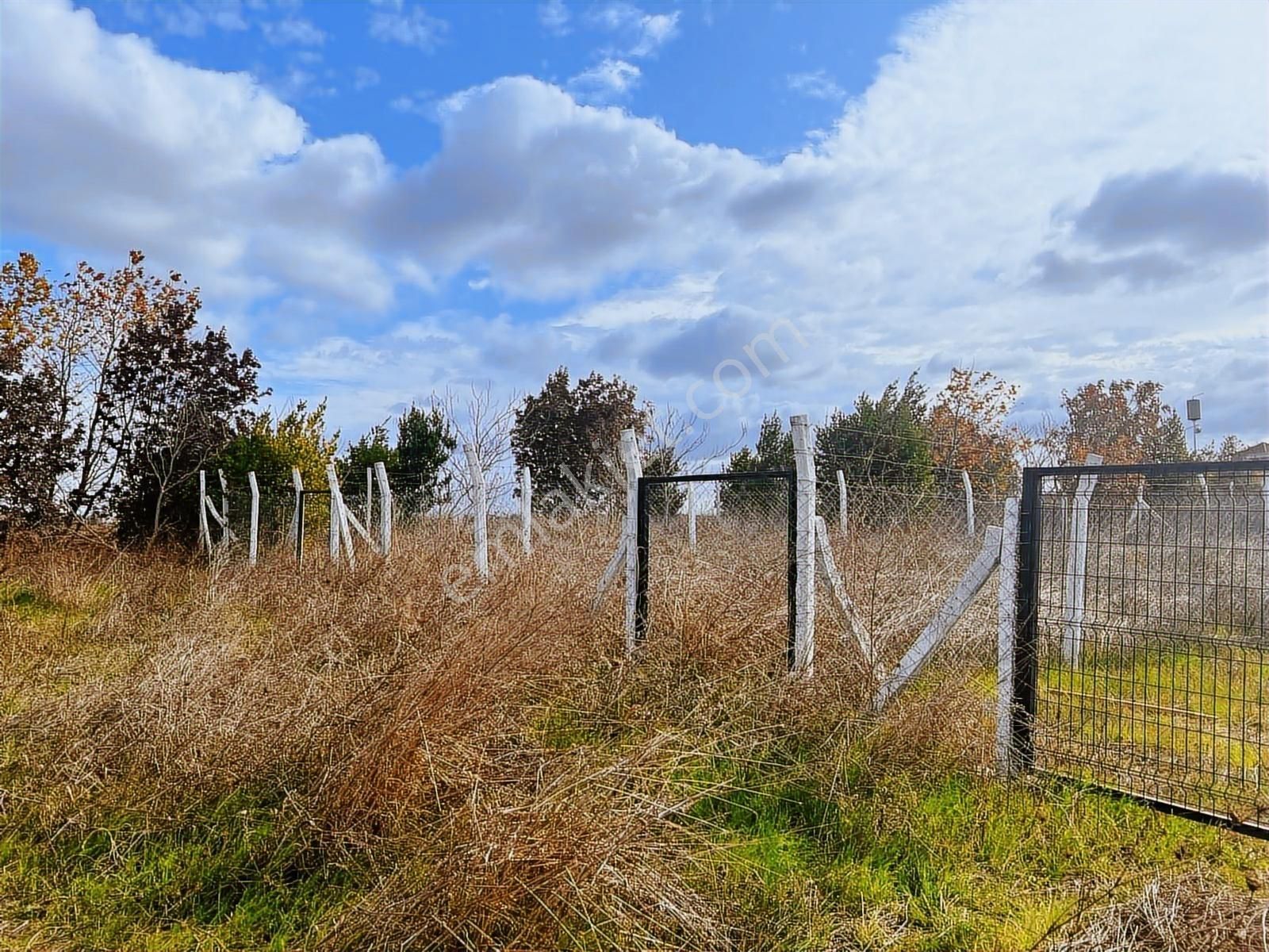 Tepekent Villalarının Dibinde Emsalsiz Yatırımlık Yol Cephe Arsa