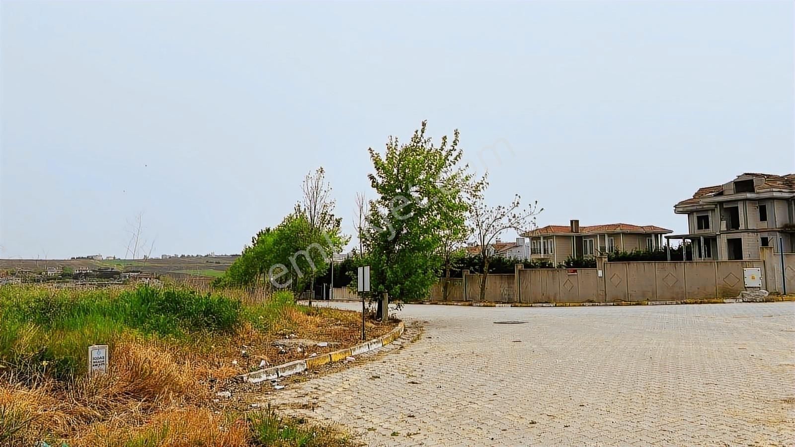 Tepekent Villalarının Dibinde Emsalsiz Yatırımlık Yol Cephe Arsa - Görsel 12