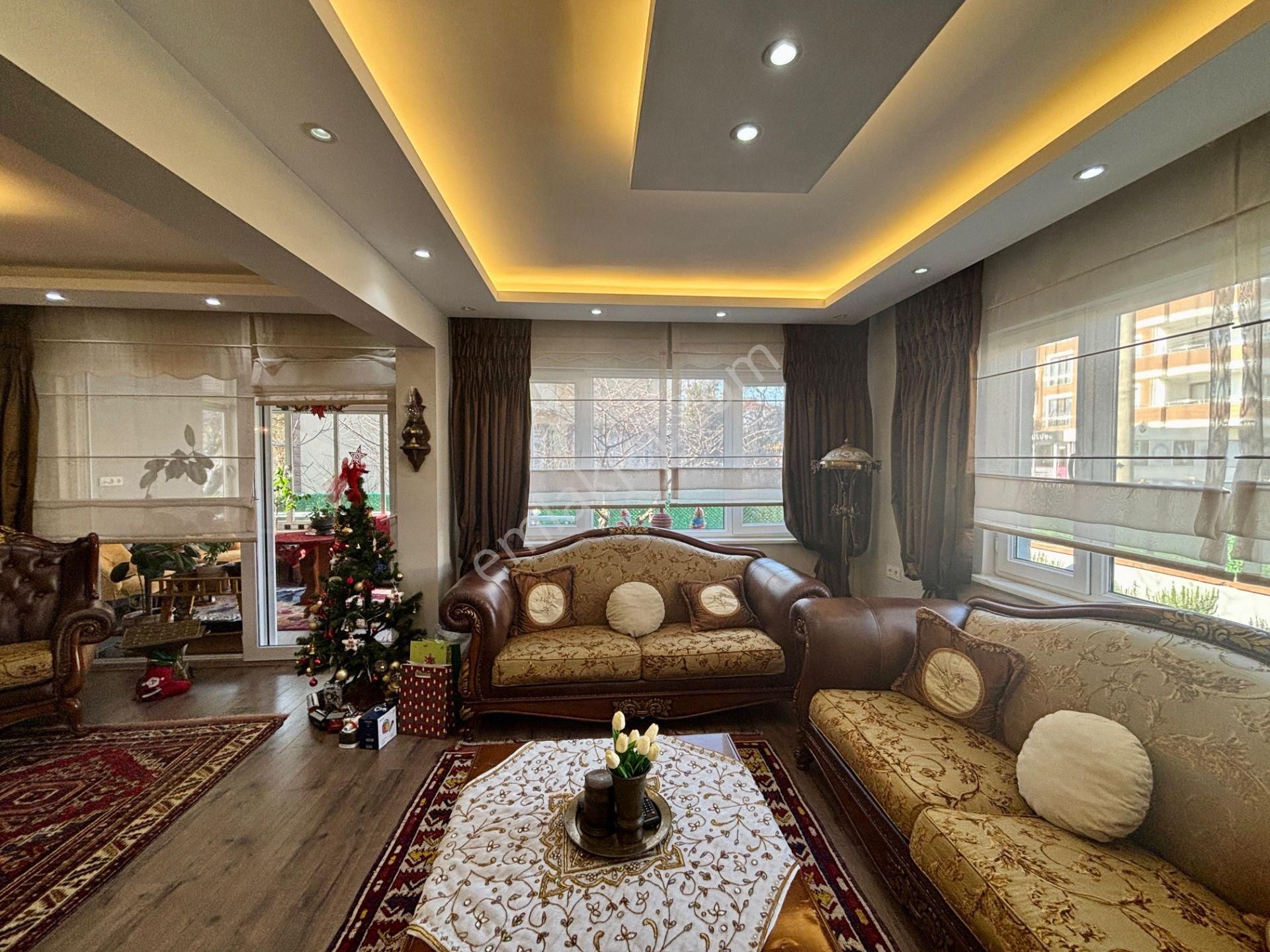 Cb King'den Paşaalanı Mahallesi 6+1 Satılık Dubleks Müstakil Ev - Görsel 11