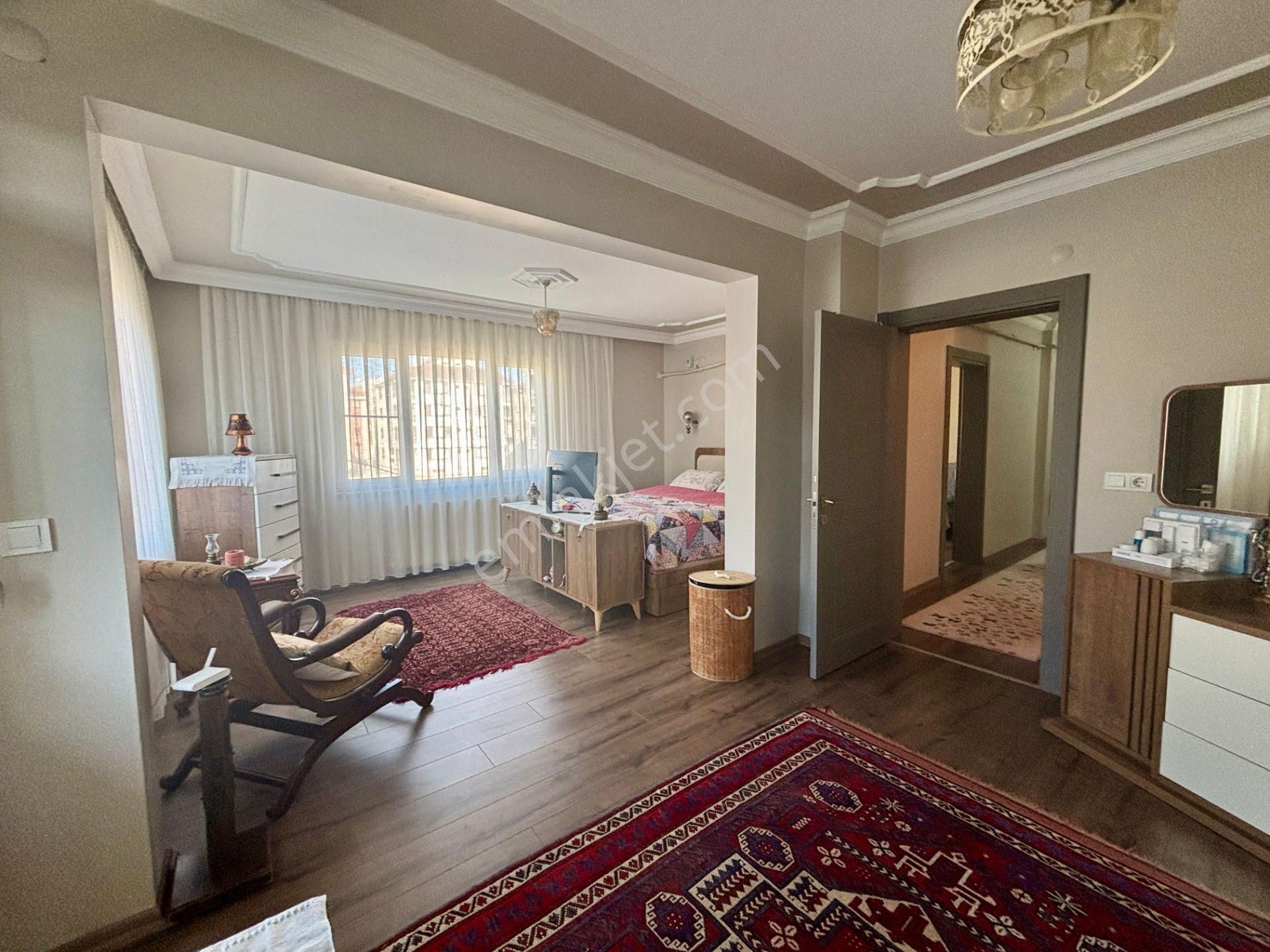 Cb King'den Paşaalanı Mahallesi 6+1 Satılık Dubleks Müstakil Ev - Görsel 31