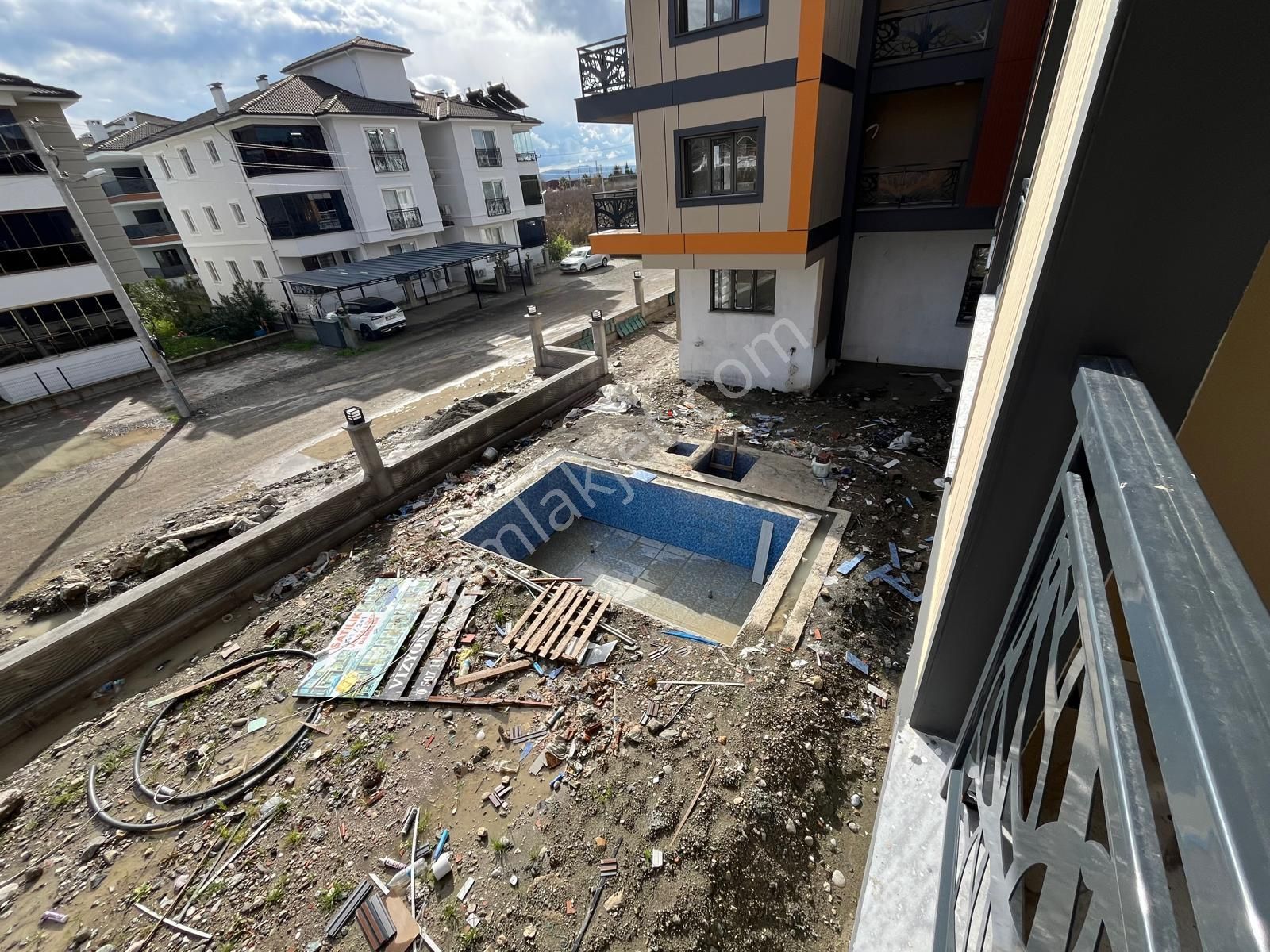 Ortaca Bahçelievler Mahallesinde 1+1 Daire Satılık - Görsel 10