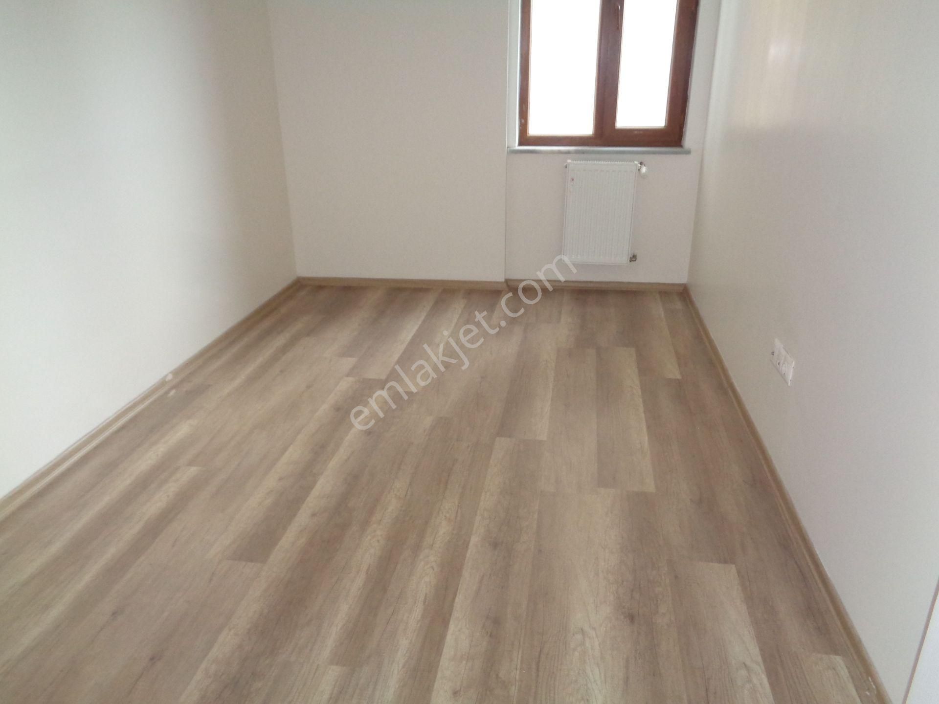 Işıklar Mah. Sivrihisar Caddesinde Arakat Daire - Görsel 9