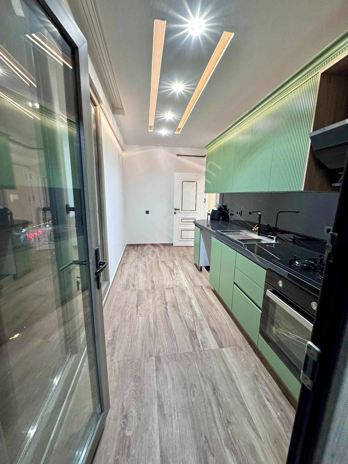 Engin Erdem'dem 'küçükçekmece'de' Manzaralı 2 + 1 Sıfır Daıre - Görsel 4