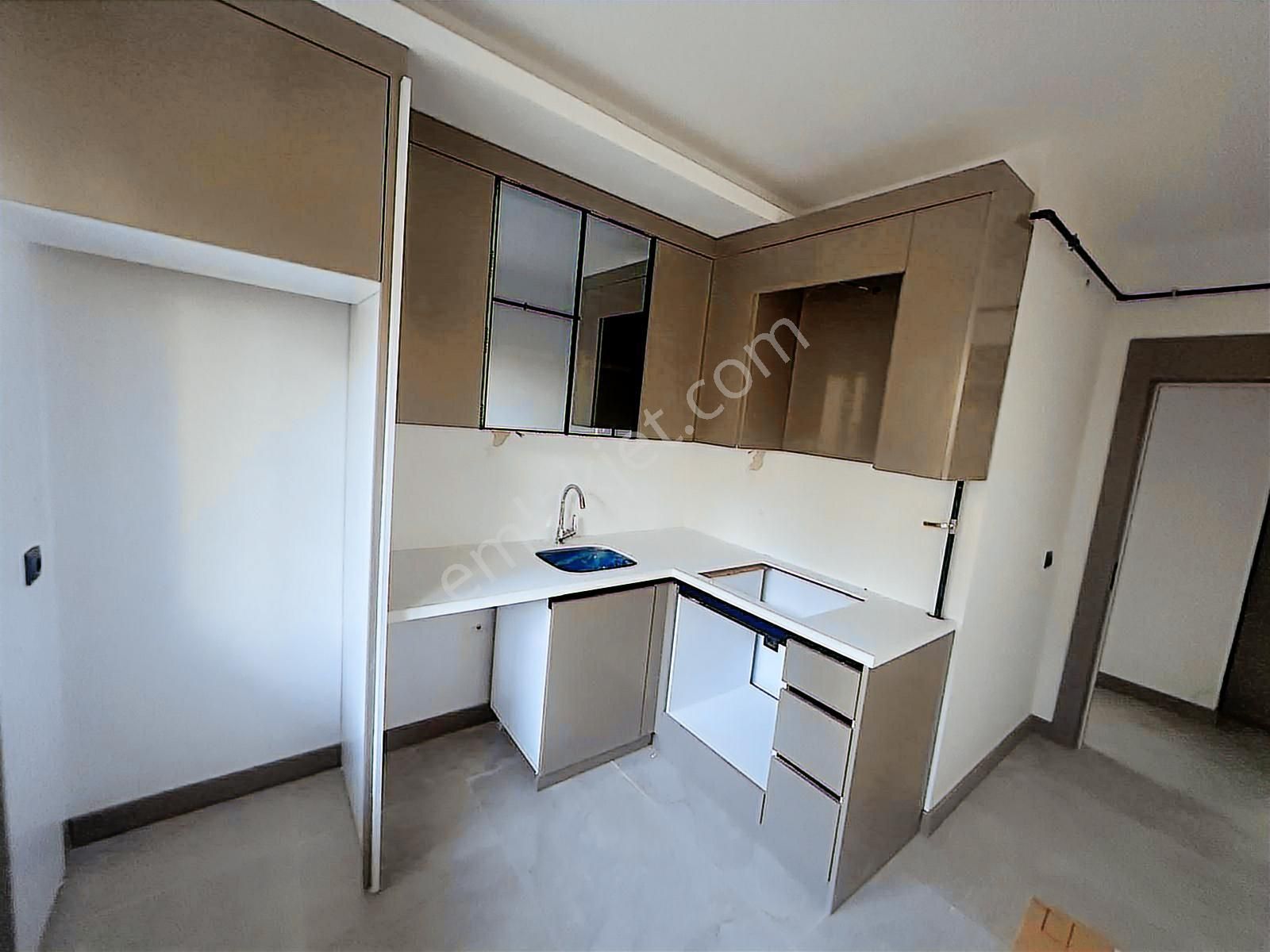 Susuz Meydan Suit'de Bağımsız Mutfaklı 2+1 Satılık Daire - Görsel 2