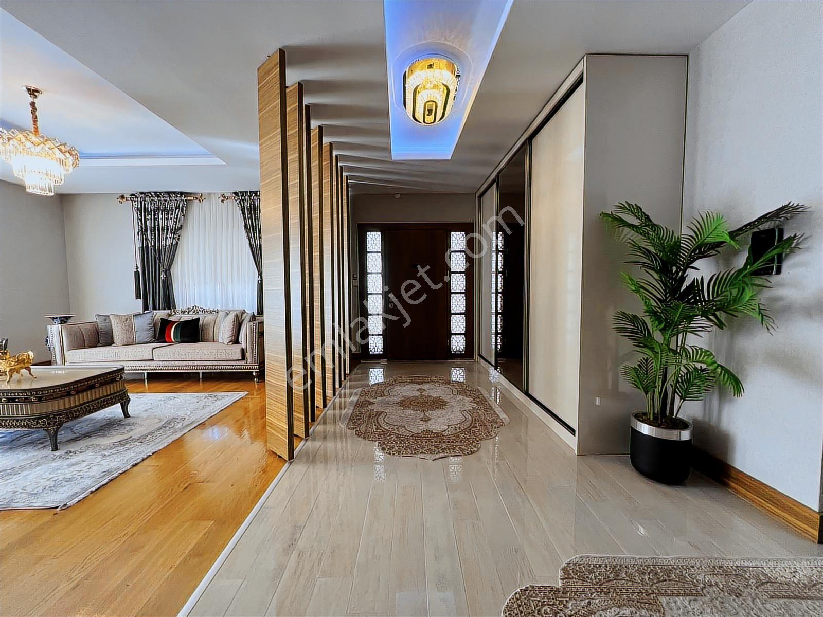 Yeni Batıda Botanik Metro Yakını 7+2 Lüx Uygun Fiyatlı Villa - Görsel 27