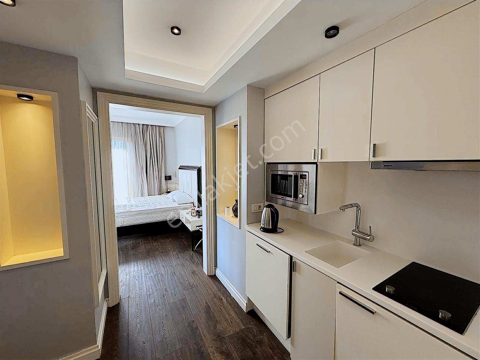 Lüks Eşyalı 1+0 Kiralık Daireler - İstanbul Divan Otel Yanı