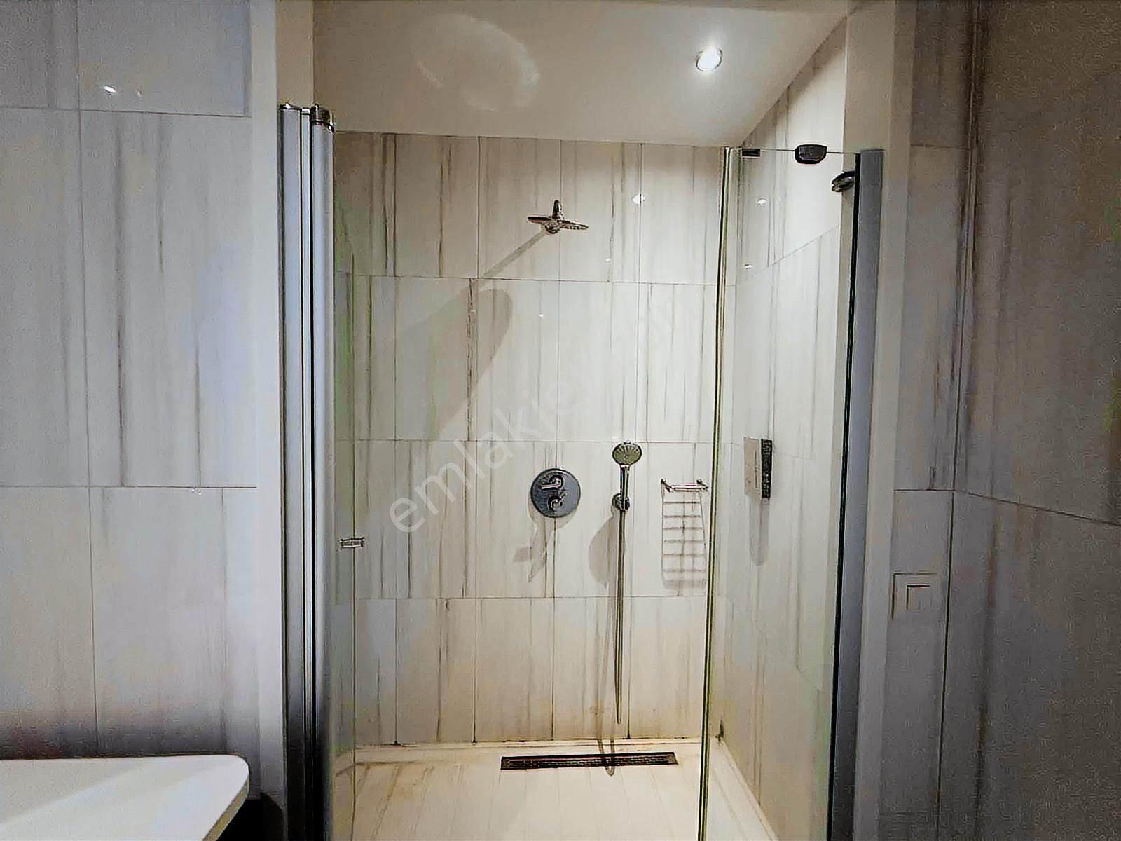 Şişli Harbiye'de Kiralık 1+1 Lüks Eşyalı Daire Faturalar Dahil - Görsel 6