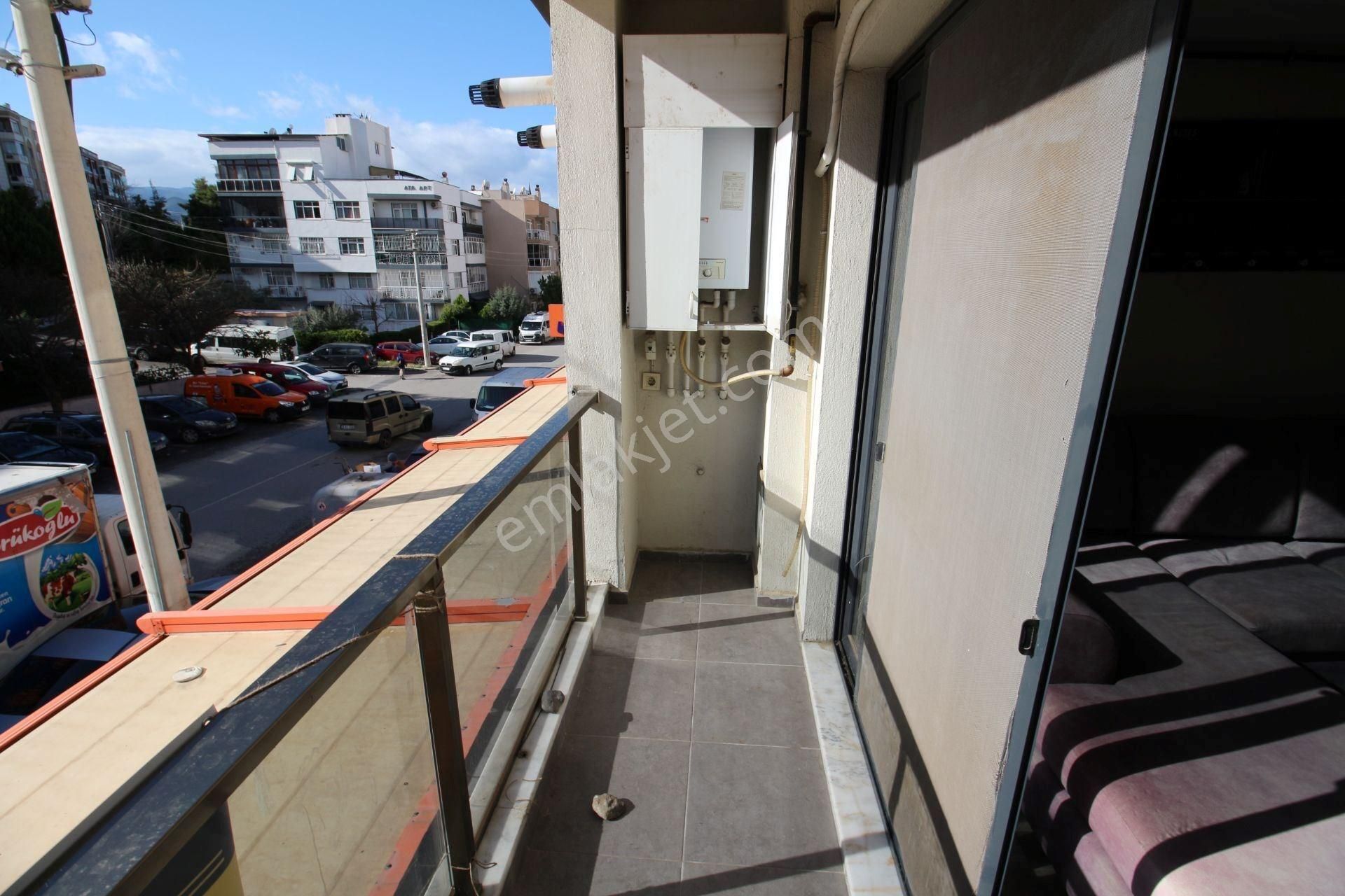 İkçü Yakını Yeni Binada Asansörlü,otoparklı,d.gazlı Eşyalı 1+1 Daire. - Görsel 18