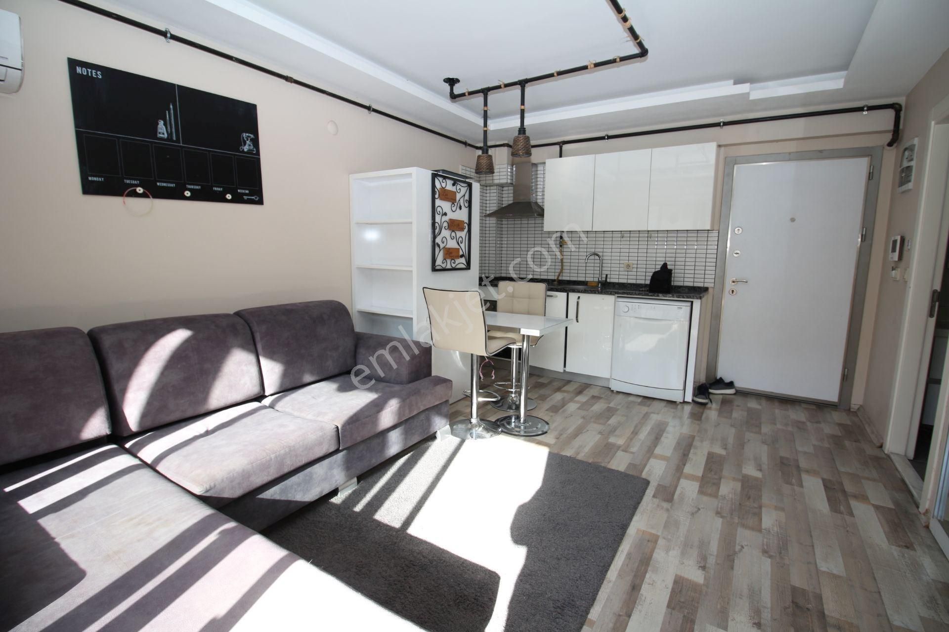 İkçü Yakını Yeni Binada Asansörlü,otoparklı,d.gazlı Eşyalı 1+1 Daire. - Görsel 9