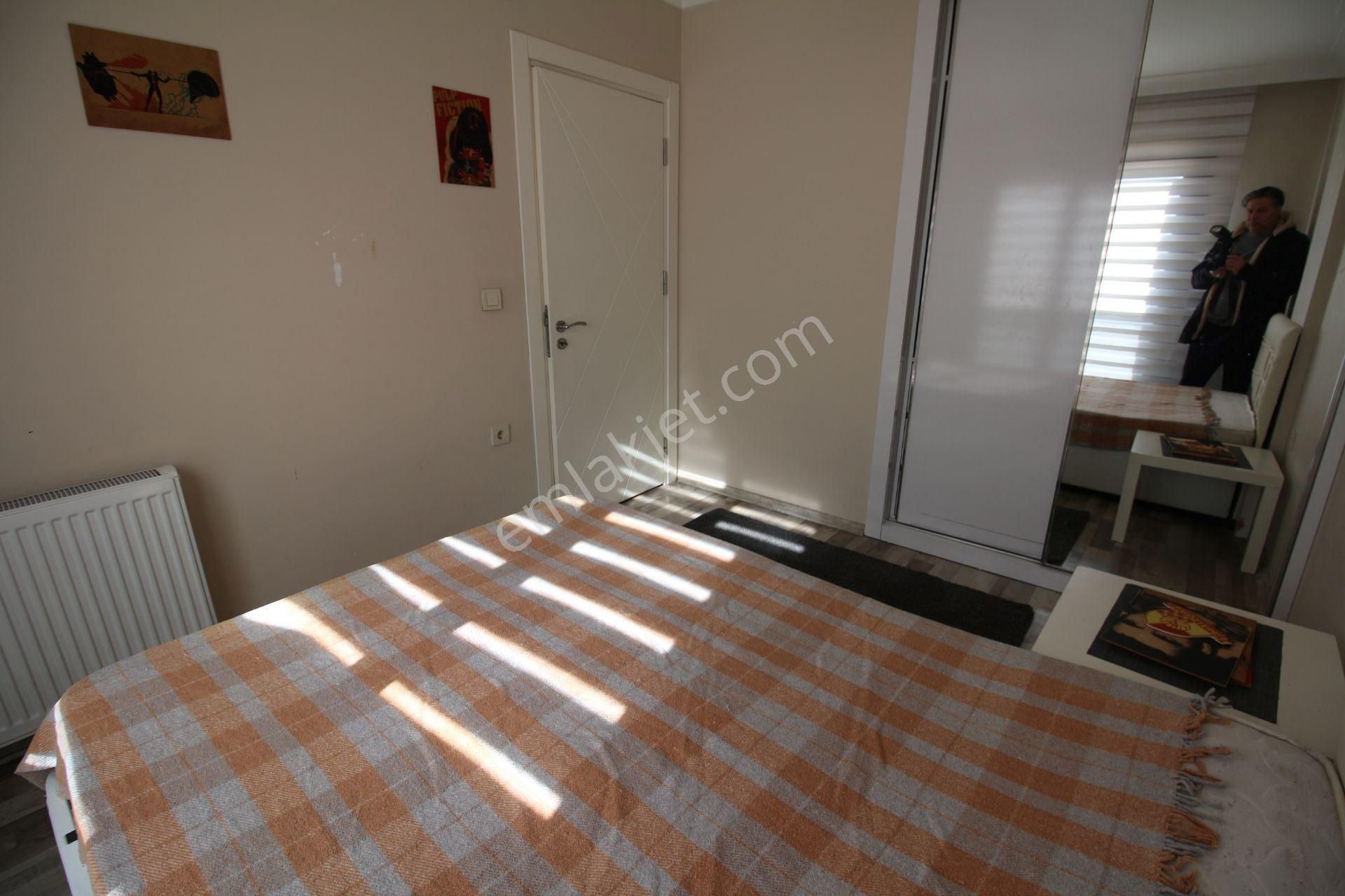 İkçü Yakını Yeni Binada Asansörlü,otoparklı,d.gazlı Eşyalı 1+1 Daire. - Görsel 17