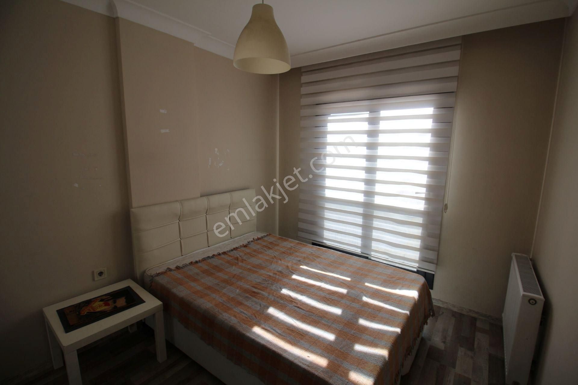 İkçü Yakını Yeni Binada Asansörlü,otoparklı,d.gazlı Eşyalı 1+1 Daire. - Görsel 14