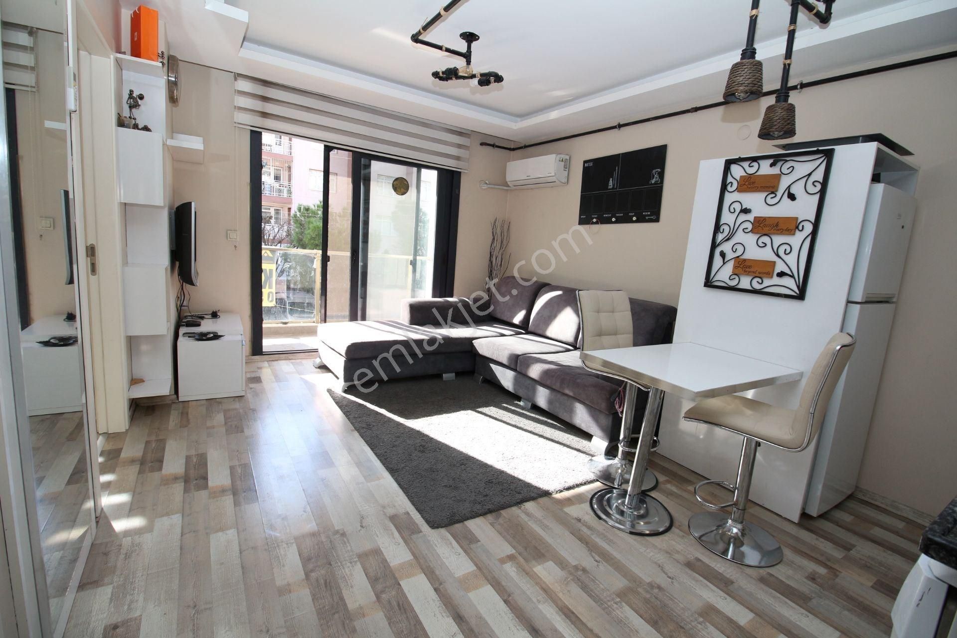 İkçü Yakını Yeni Binada Asansörlü,otoparklı,d.gazlı Eşyalı 1+1 Daire. - Görsel 3