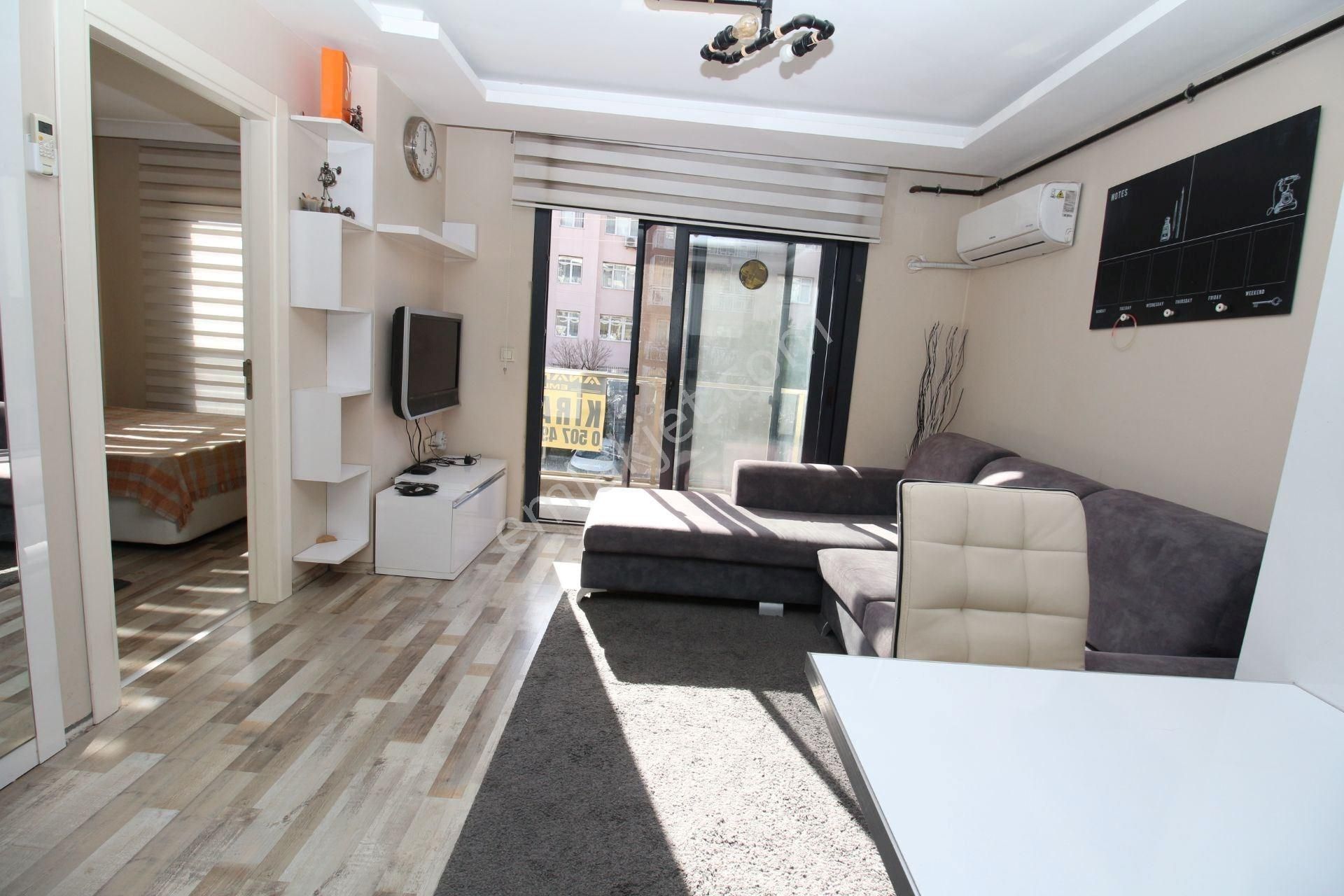 İkçü Yakını Yeni Binada Asansörlü,otoparklı,d.gazlı Eşyalı 1+1 Daire. - Görsel 4