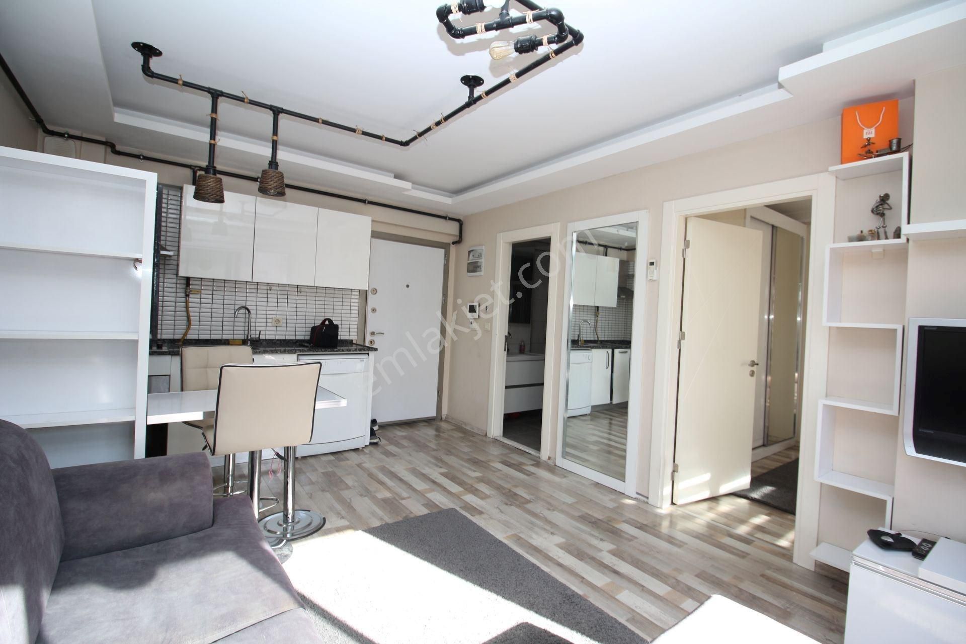 İkçü Yakını Yeni Binada Asansörlü,otoparklı,d.gazlı Eşyalı 1+1 Daire. - Görsel 7