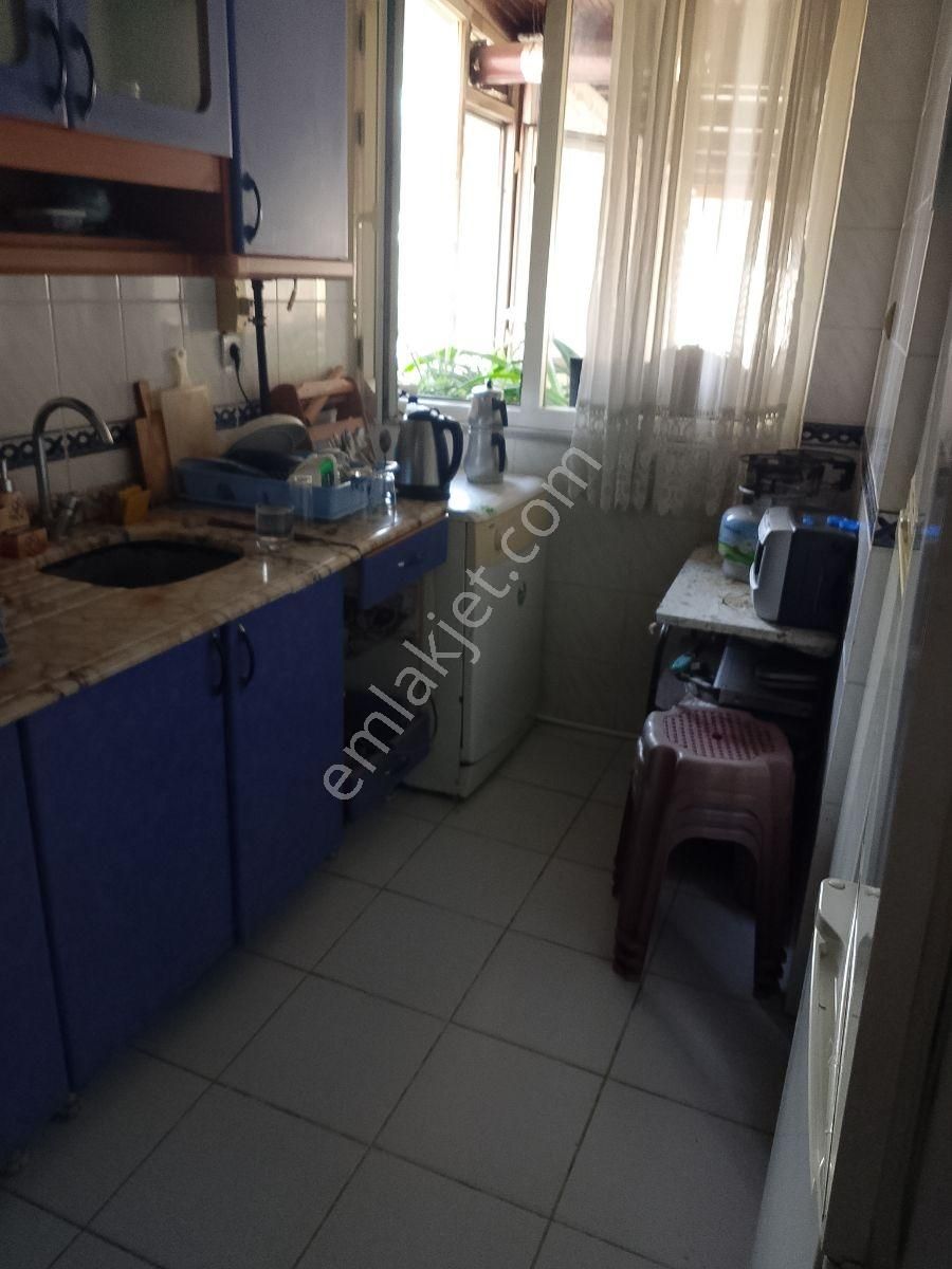 Yedikule Caddesi'nde 3 Katlı 240 Mt Komple Bina 65.000 - Görsel 33