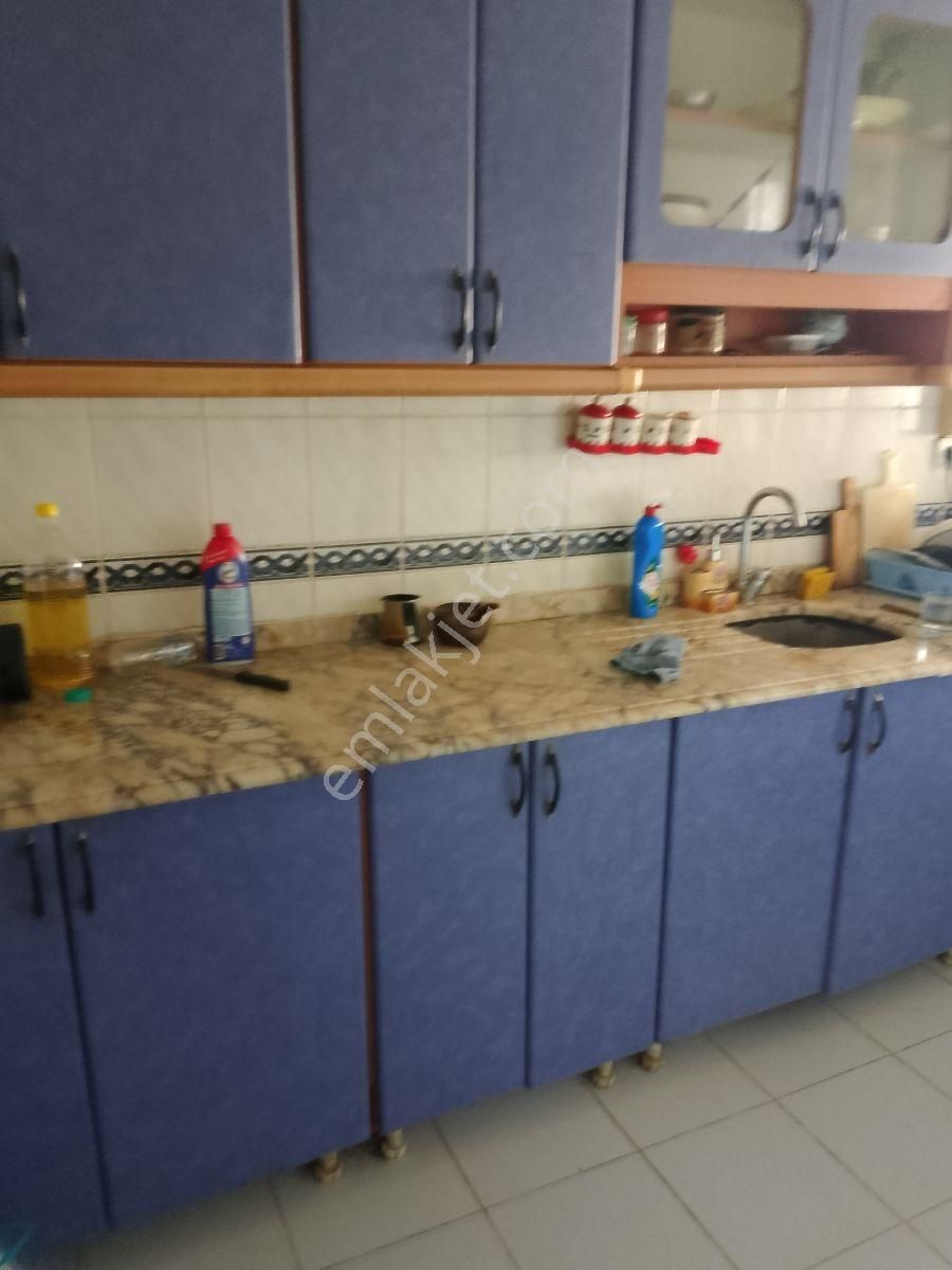 Yedikule Caddesi'nde 3 Katlı 240 Mt Komple Bina 65.000 - Görsel 32