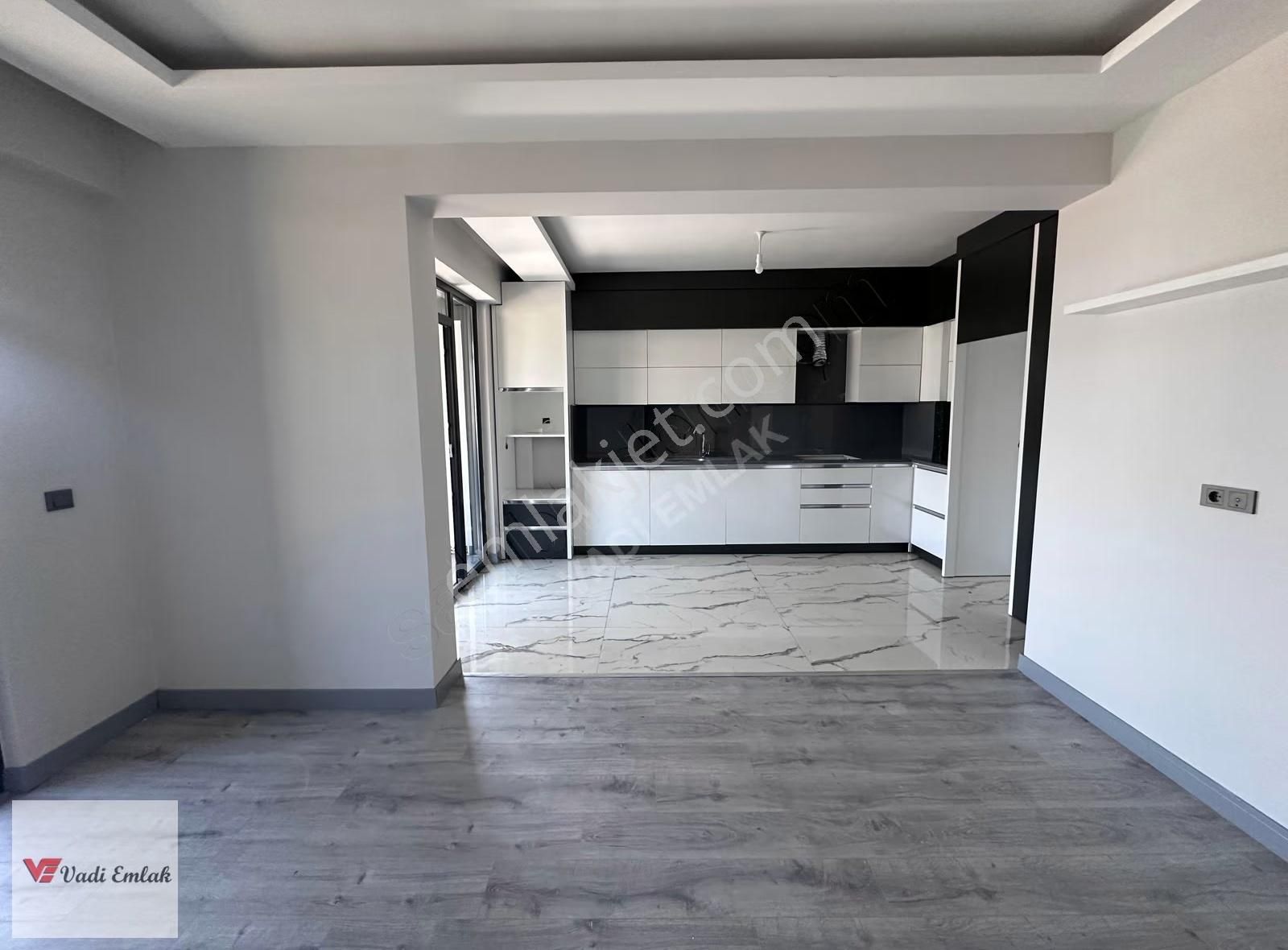 Kaşıkçıbağları Mahallesinde 4+1 Lüks Satılık Daire | Vadi Emlak - Görsel 30