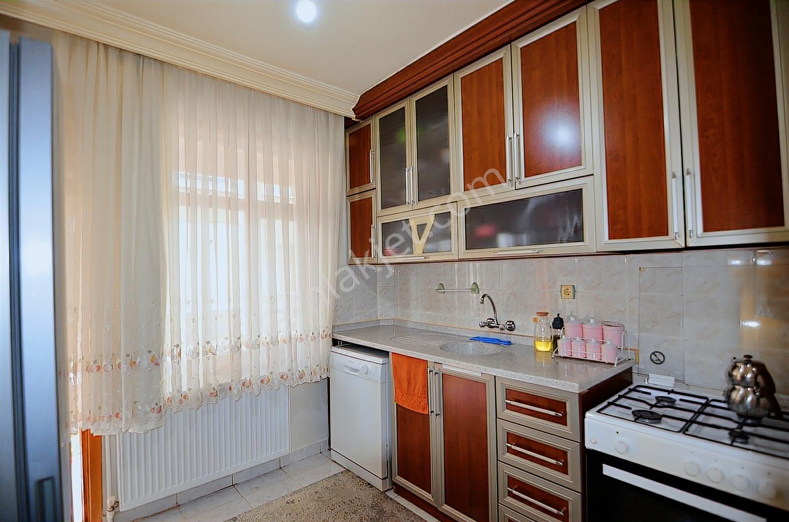 Talha Tozduman'dan Selçuker Center'ın Arkasında 130m2 Arakat 3+1 - Görsel 32