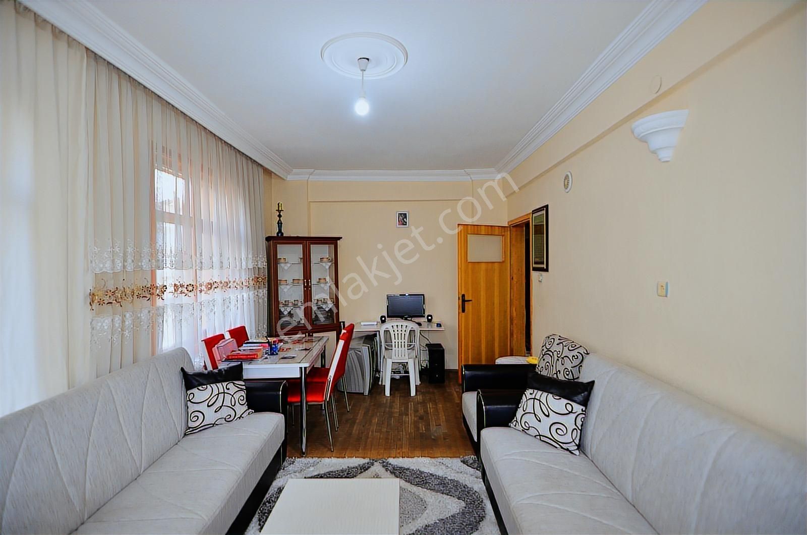 Talha Tozduman'dan Selçuker Center'ın Arkasında 130m2 Arakat 3+1 - Görsel 16