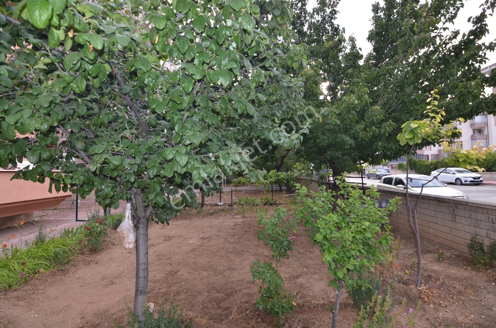 Talha Tozduman'dan Selçuker Center'ın Arkasında 130m2 Arakat 3+1 - Görsel 2