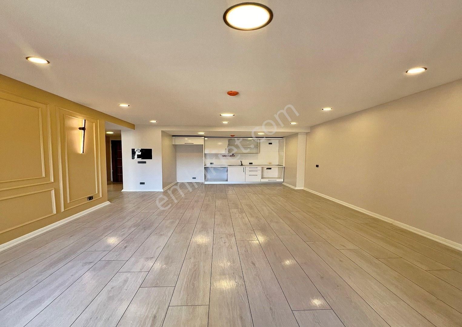 Metrobüs E5 Yakın Siteiçi Güvenlikli Otoparklı Satılık 1+1 Daire - Görsel 6