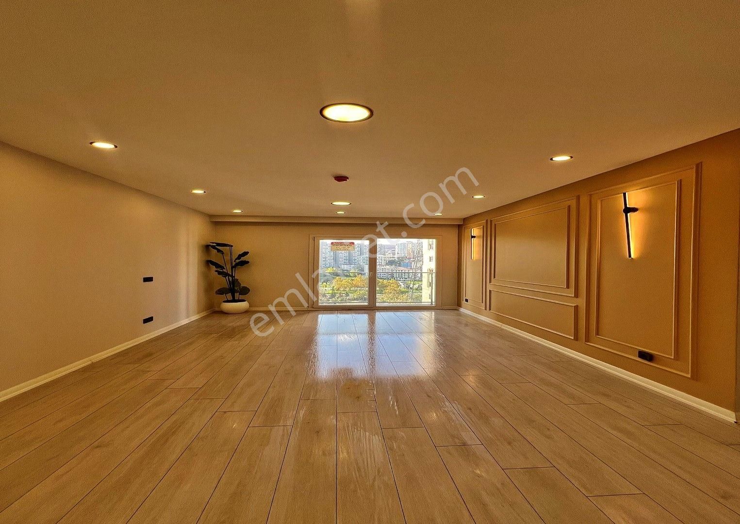 Metrobüs E5 Yakın Siteiçi Güvenlikli Otoparklı Satılık 1+1 Daire - Görsel 2