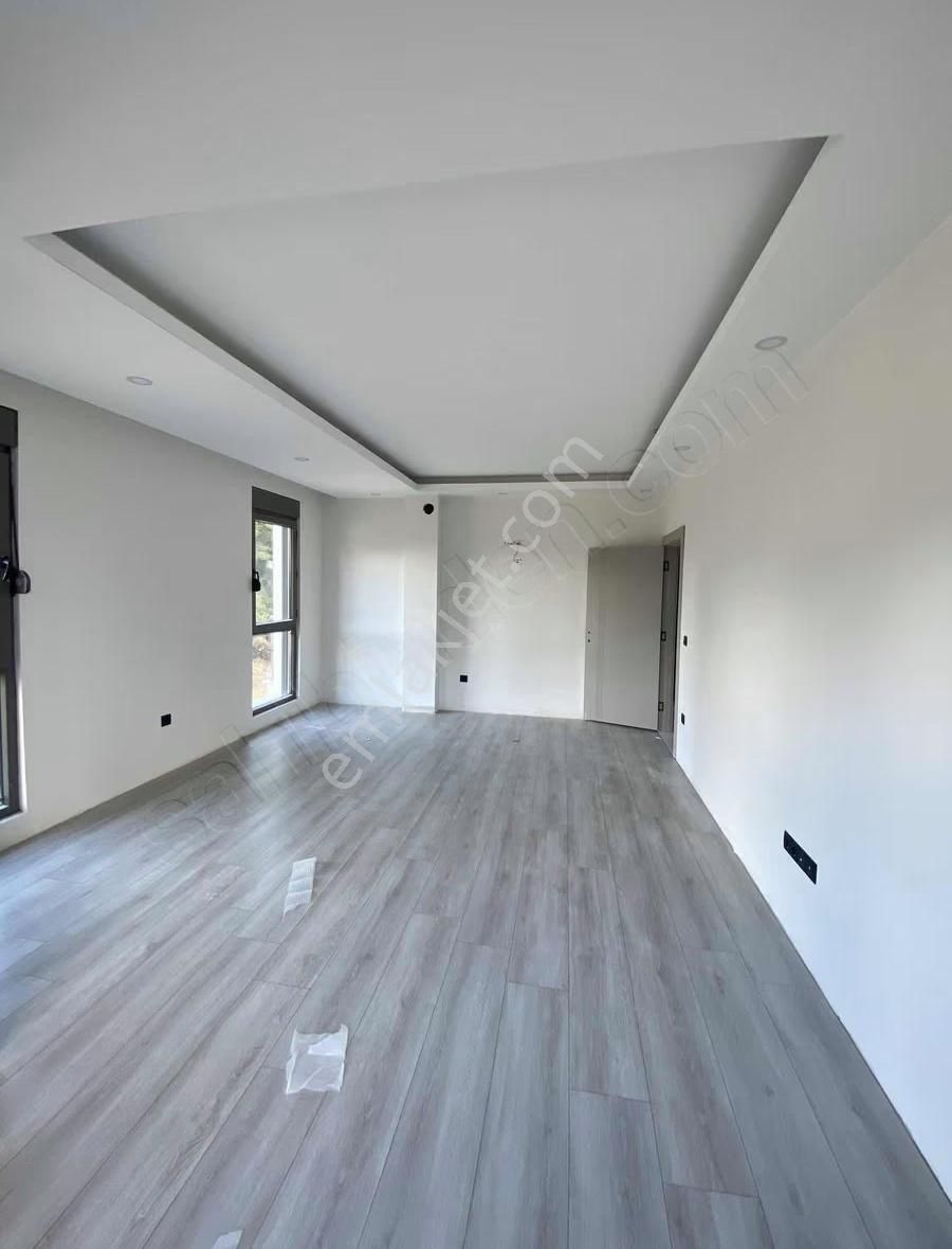 Sarılar Mahallesi'nde 2 + 1 Ara Kat Dairemiz Asansörlü